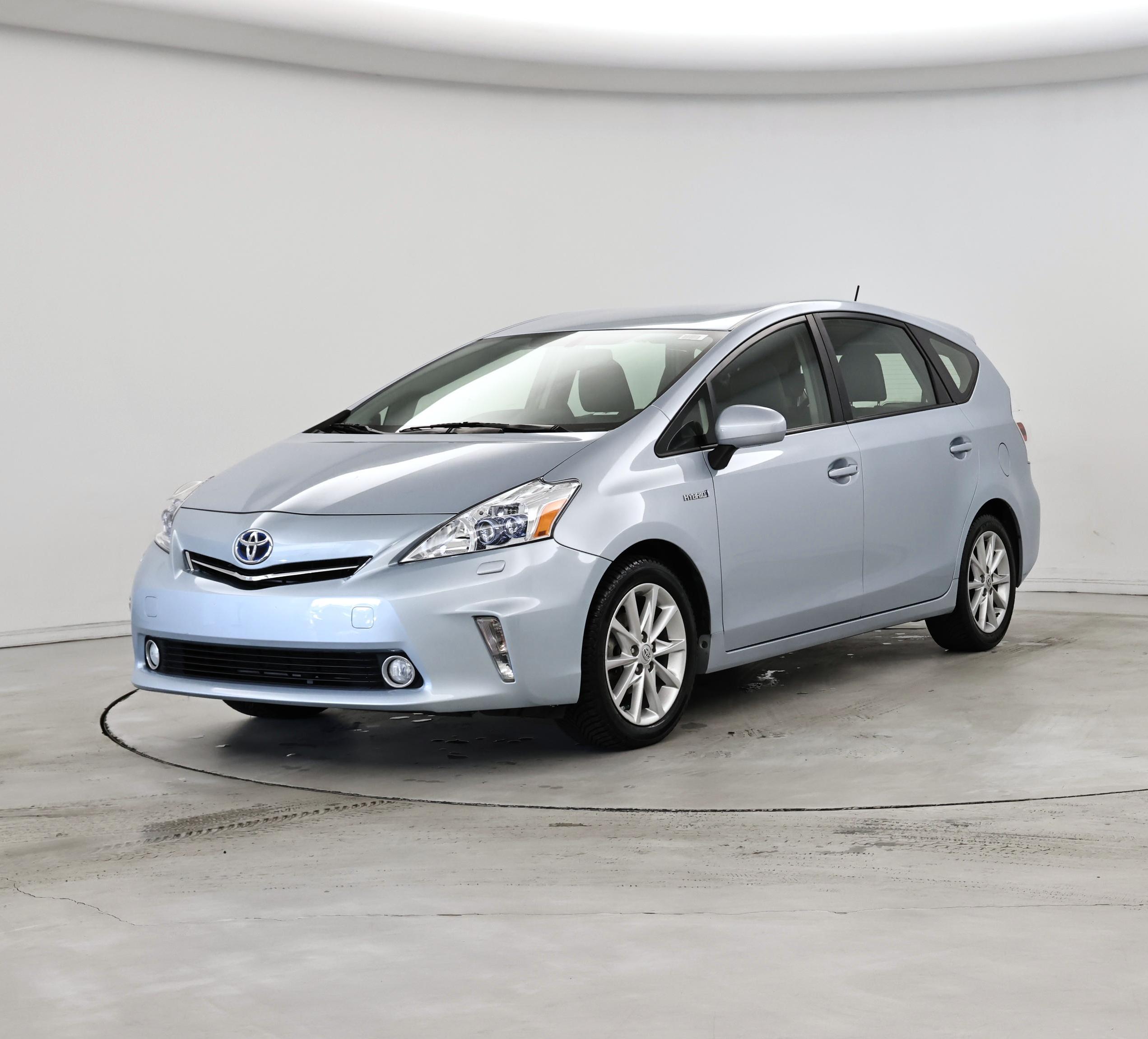 Thumbnail: 2013 Toyota Prius v - 4