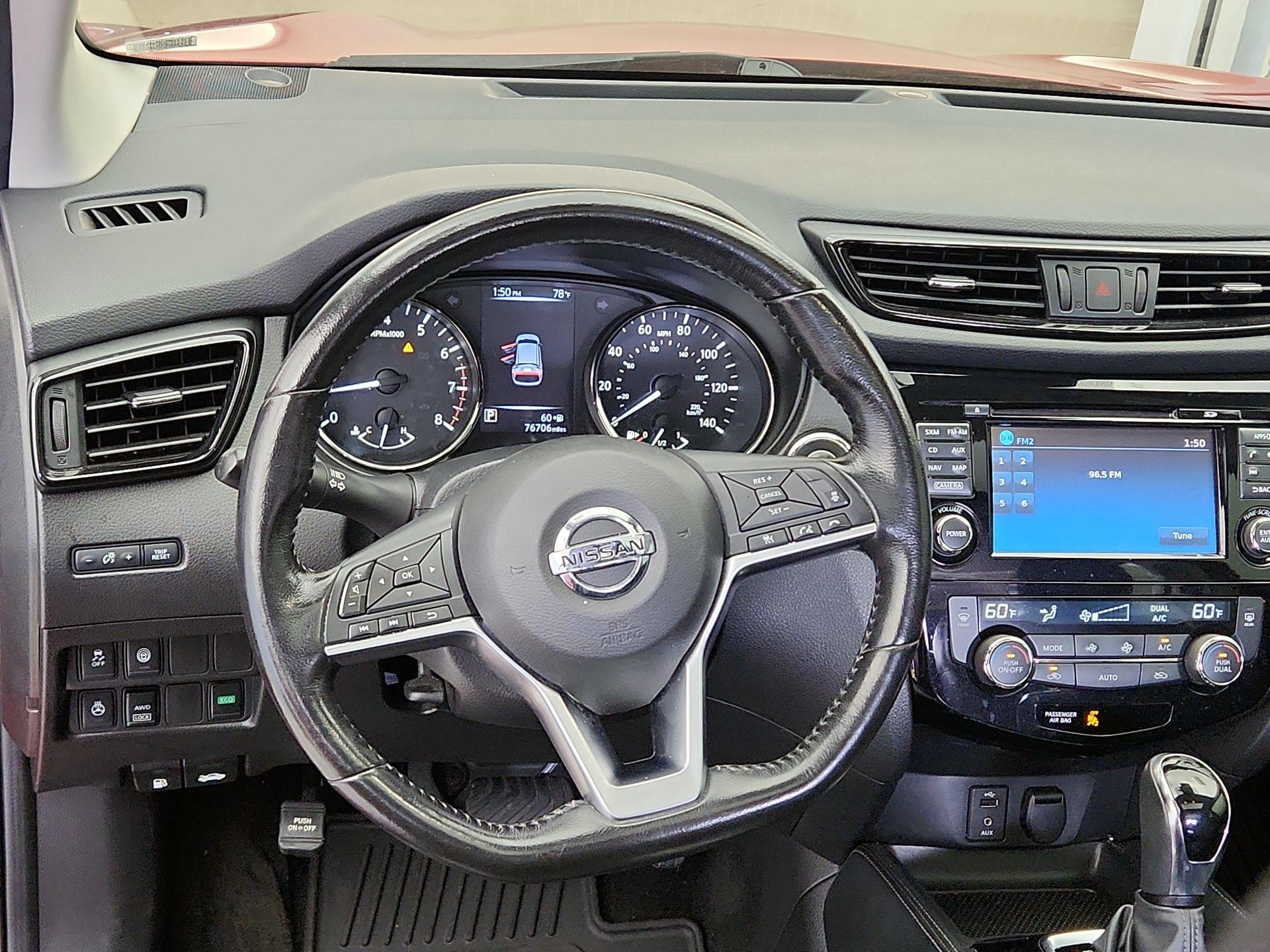 Thumbnail: 2018 Nissan Rogue Sport - 10