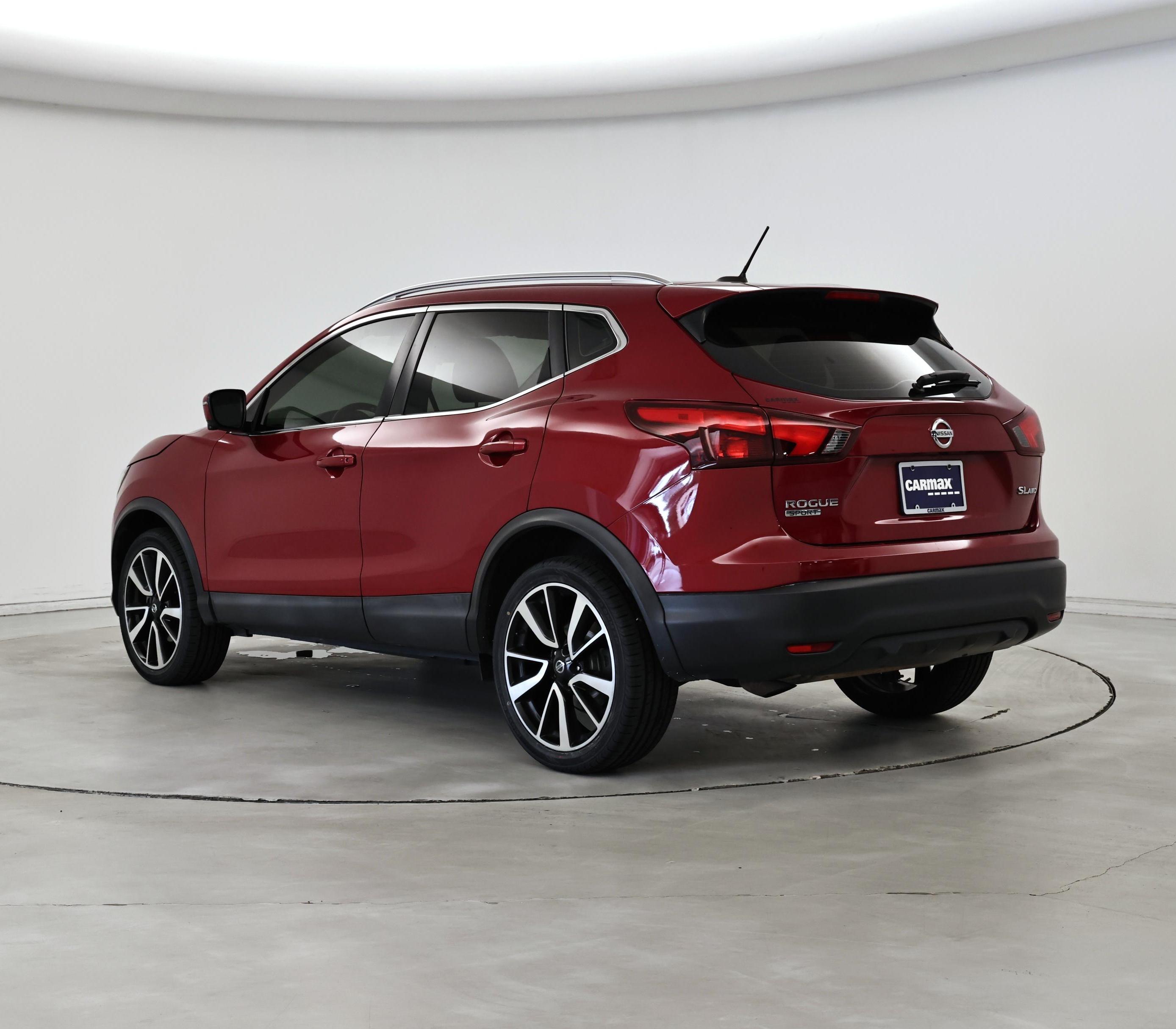Thumbnail: 2018 Nissan Rogue Sport - 2