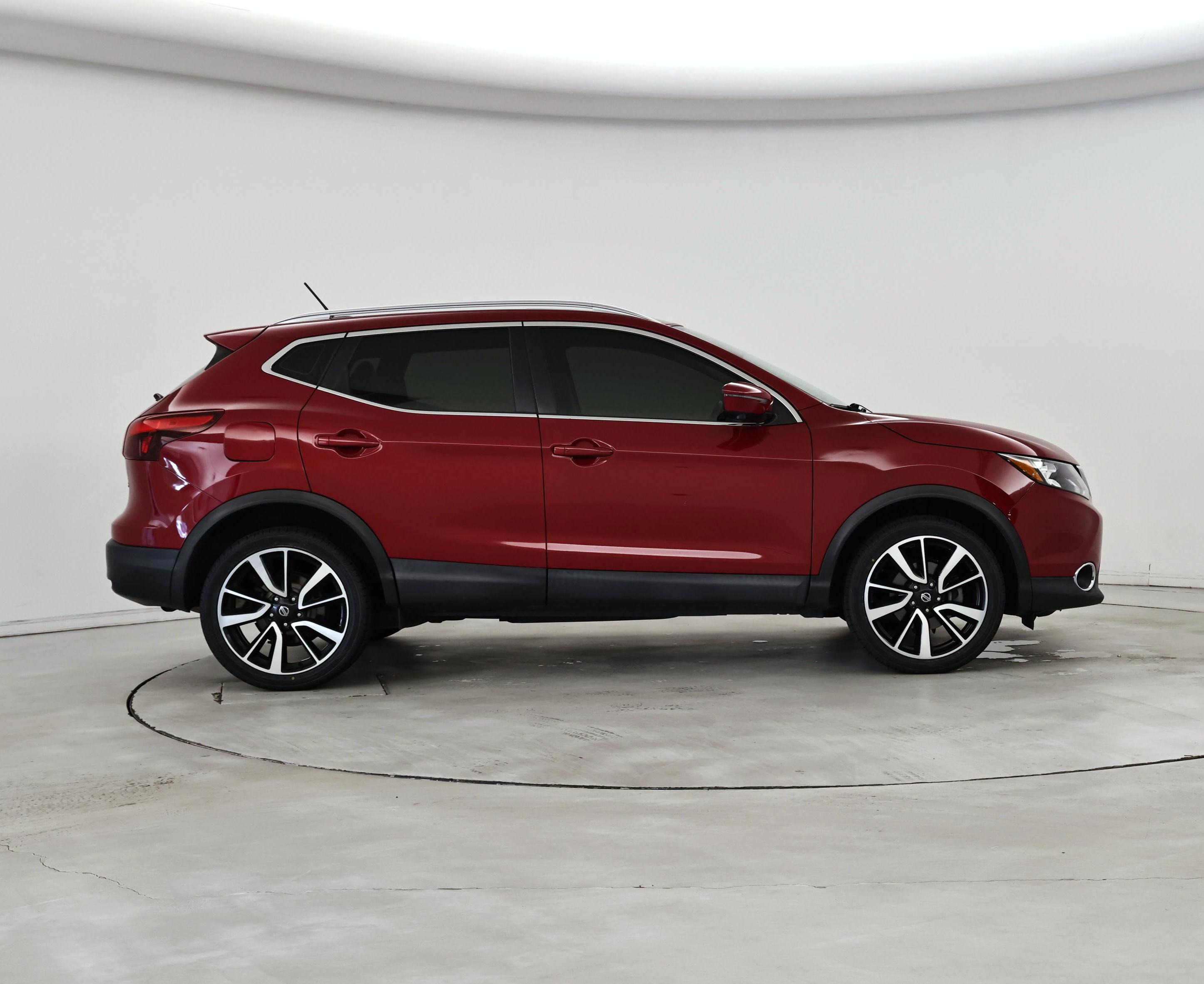 Thumbnail: 2018 Nissan Rogue Sport - 7