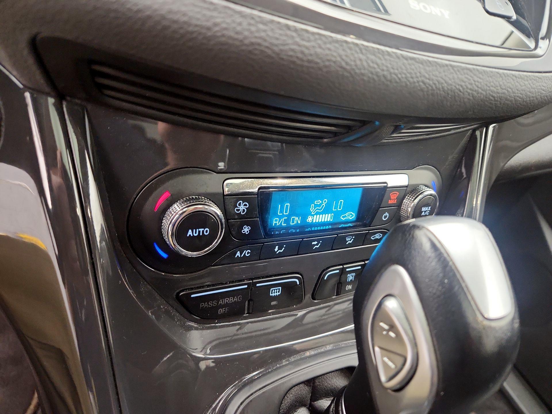 Thumbnail: 2014 Ford Escape - 16