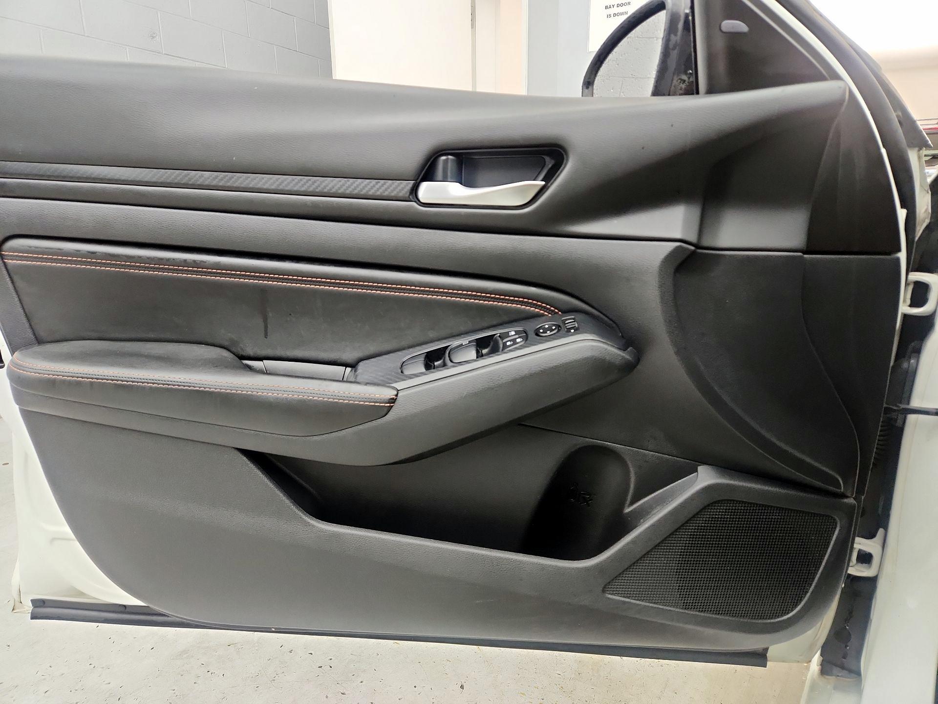 Thumbnail: 2019 Nissan Altima - 12