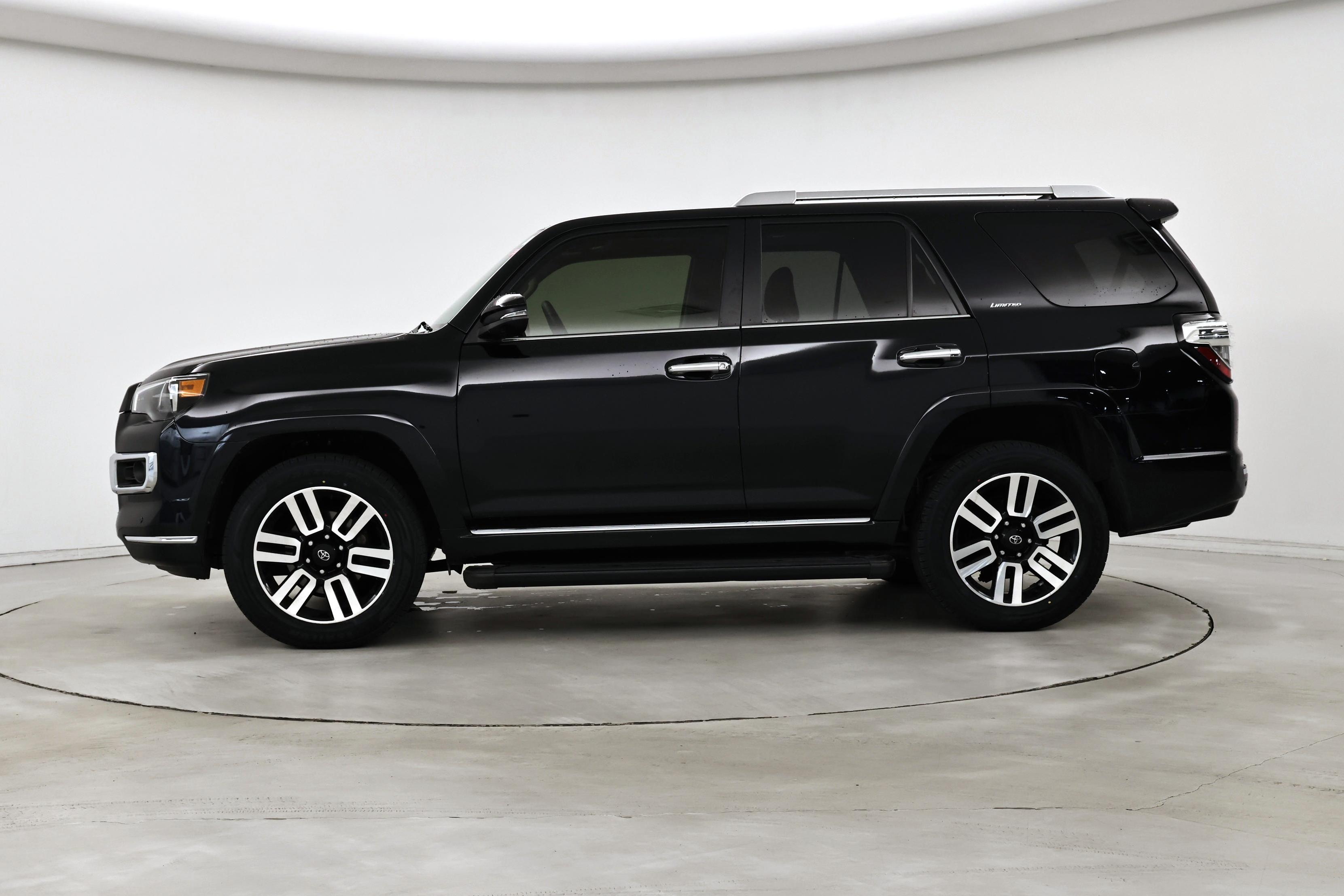 Thumbnail: 2023 Toyota 4Runner - 3