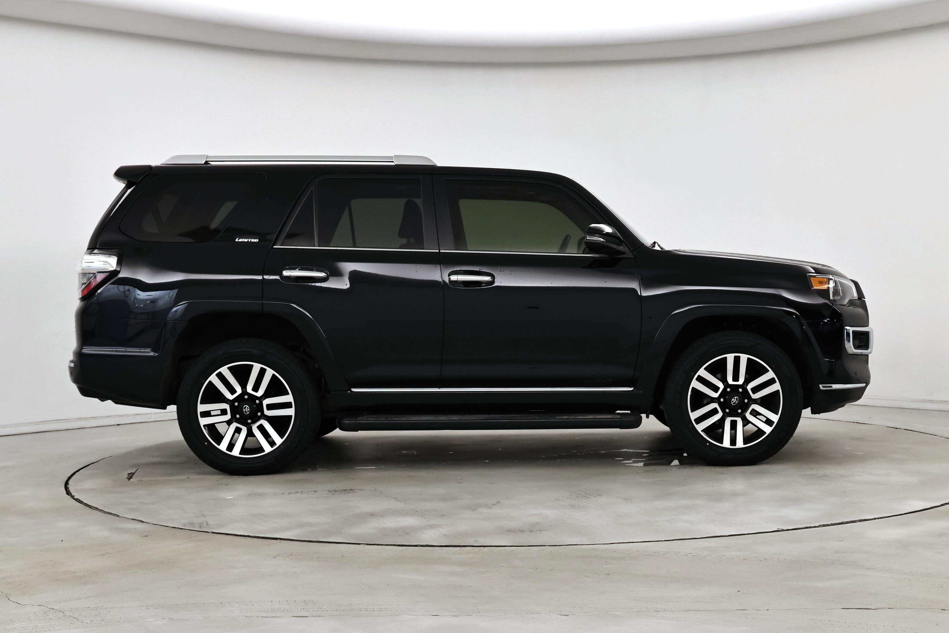 Thumbnail: 2023 Toyota 4Runner - 7