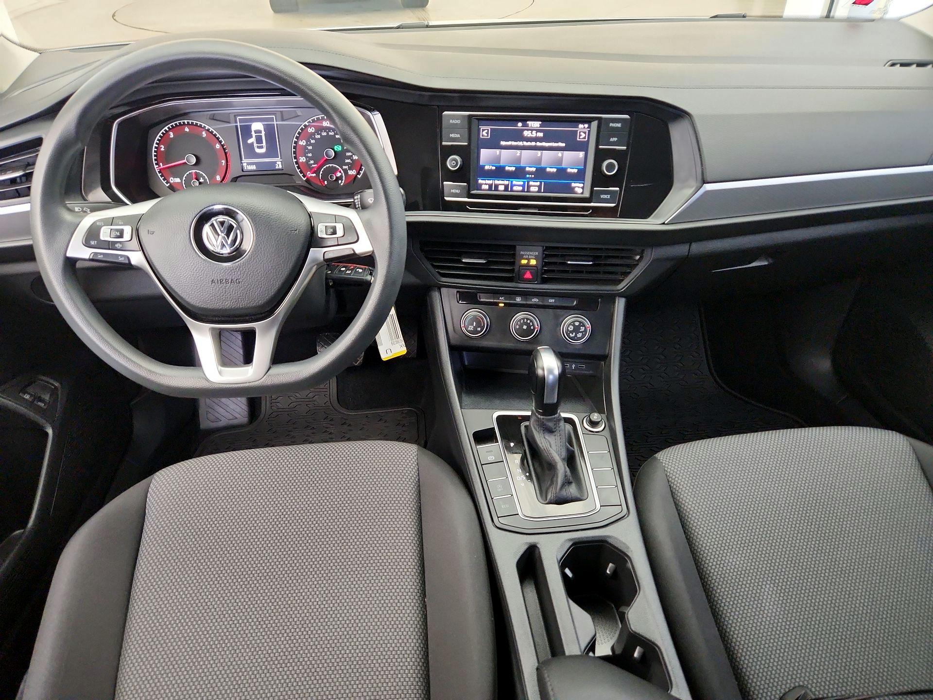 Thumbnail: 2021 Volkswagen Jetta - 9