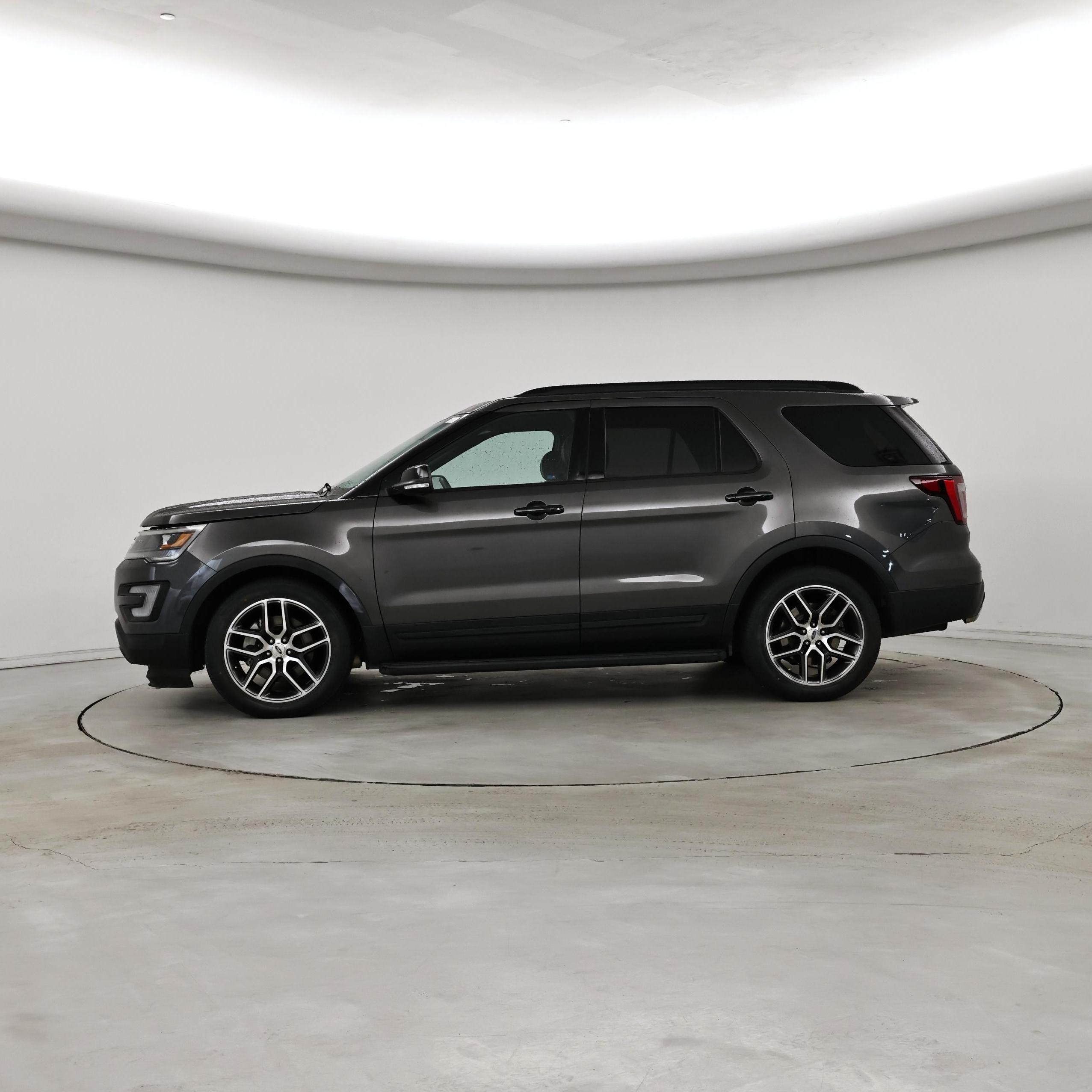 Thumbnail: 2017 Ford Explorer - 3