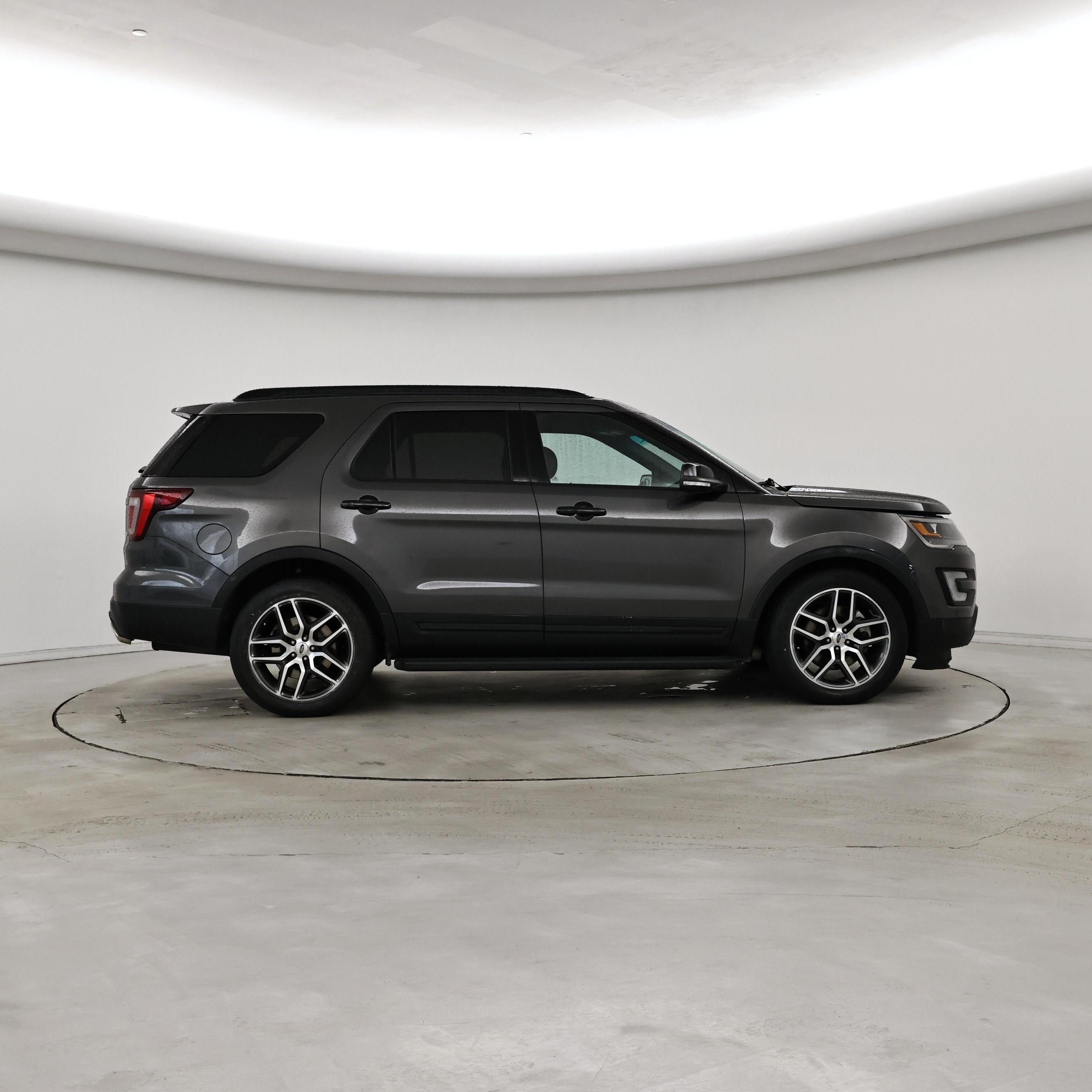 Thumbnail: 2017 Ford Explorer - 7