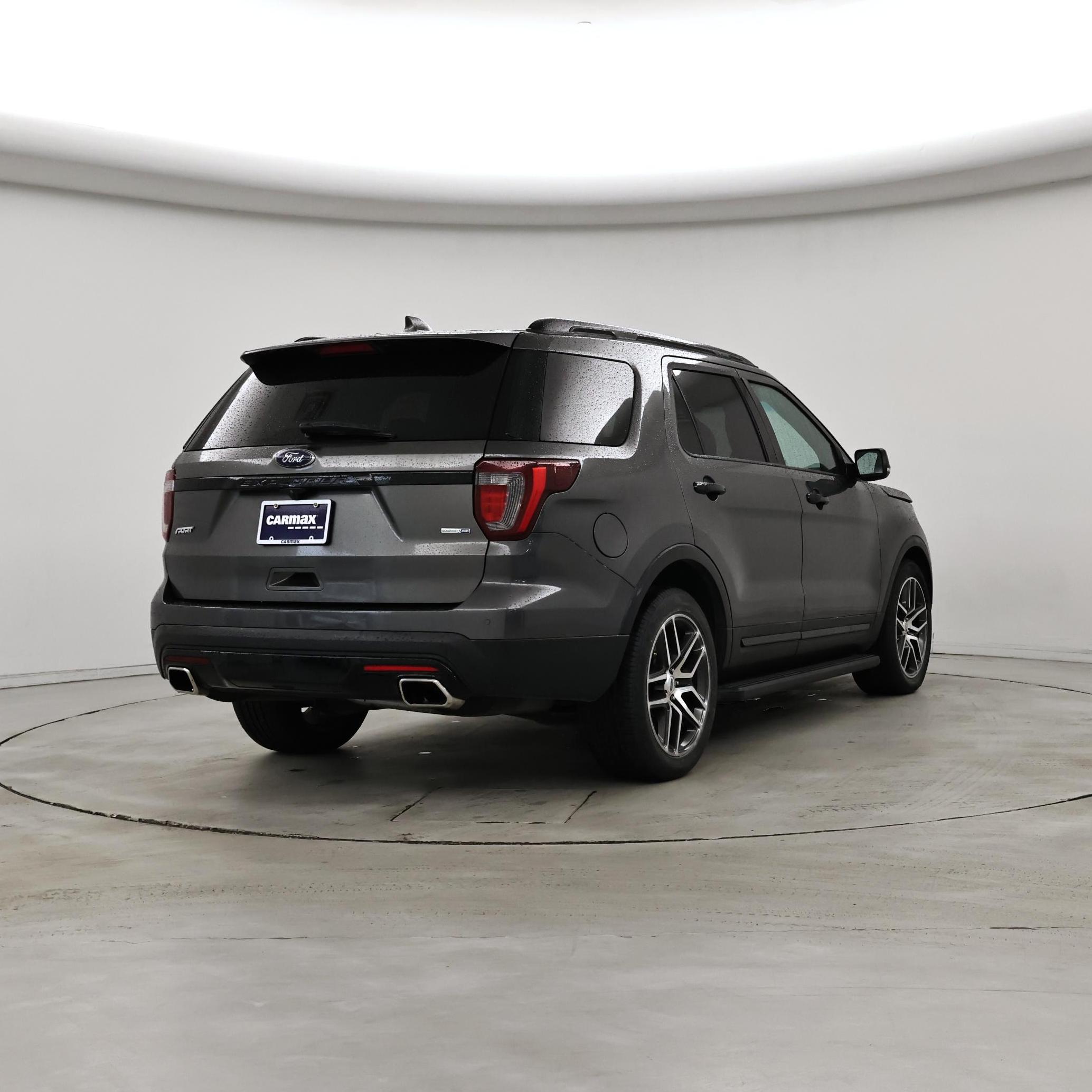 Thumbnail: 2017 Ford Explorer - 8