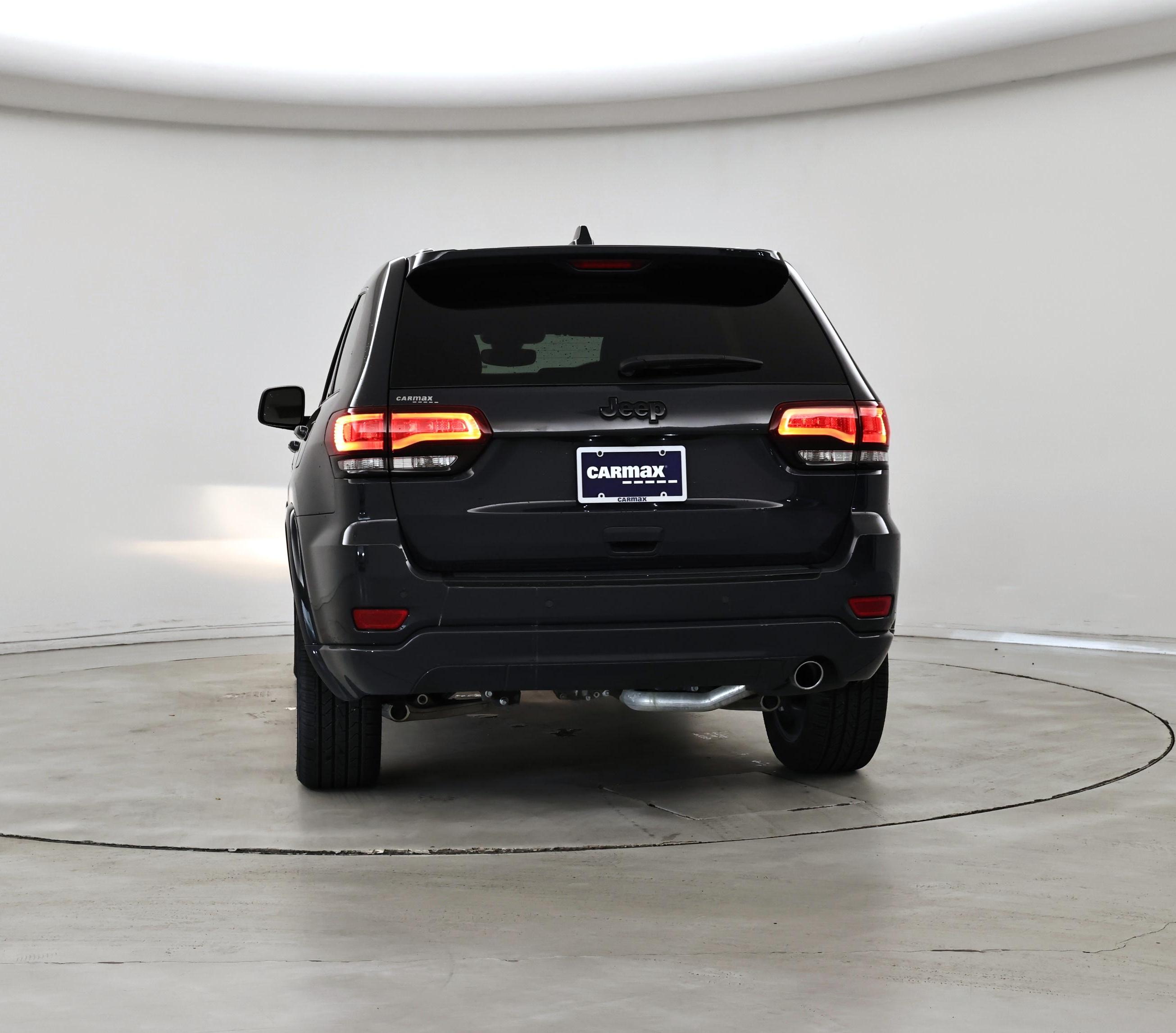 Thumbnail: 2018 Jeep Grand Cherokee - 6