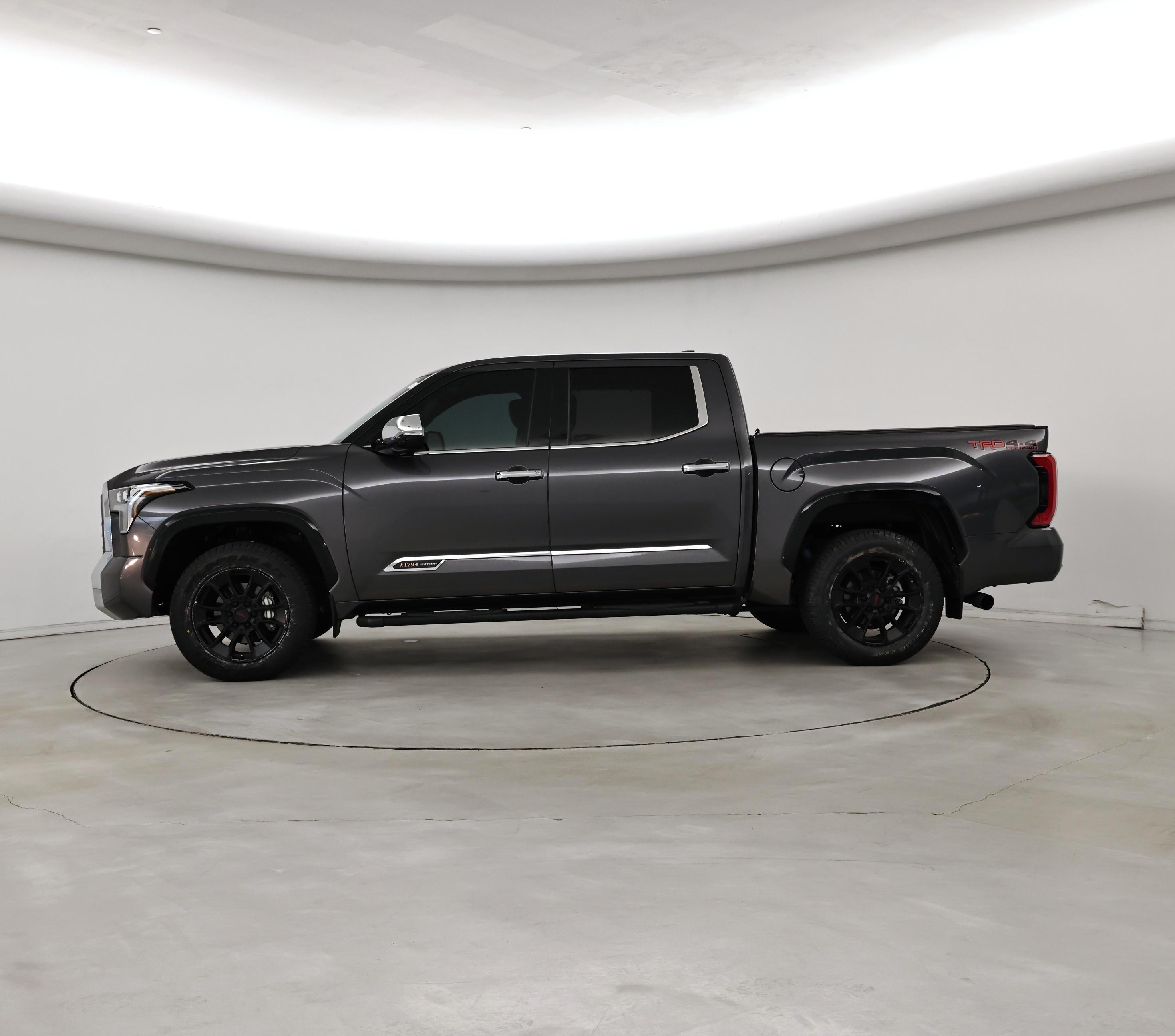 Thumbnail: 2022 Toyota Tundra - 3