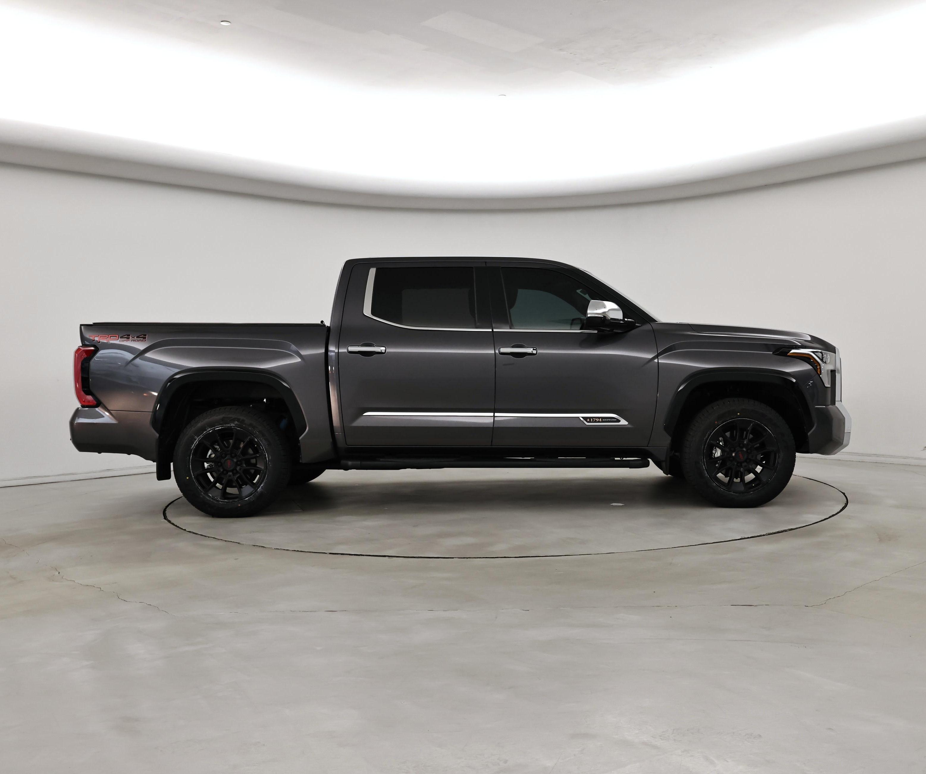 Thumbnail: 2022 Toyota Tundra - 7