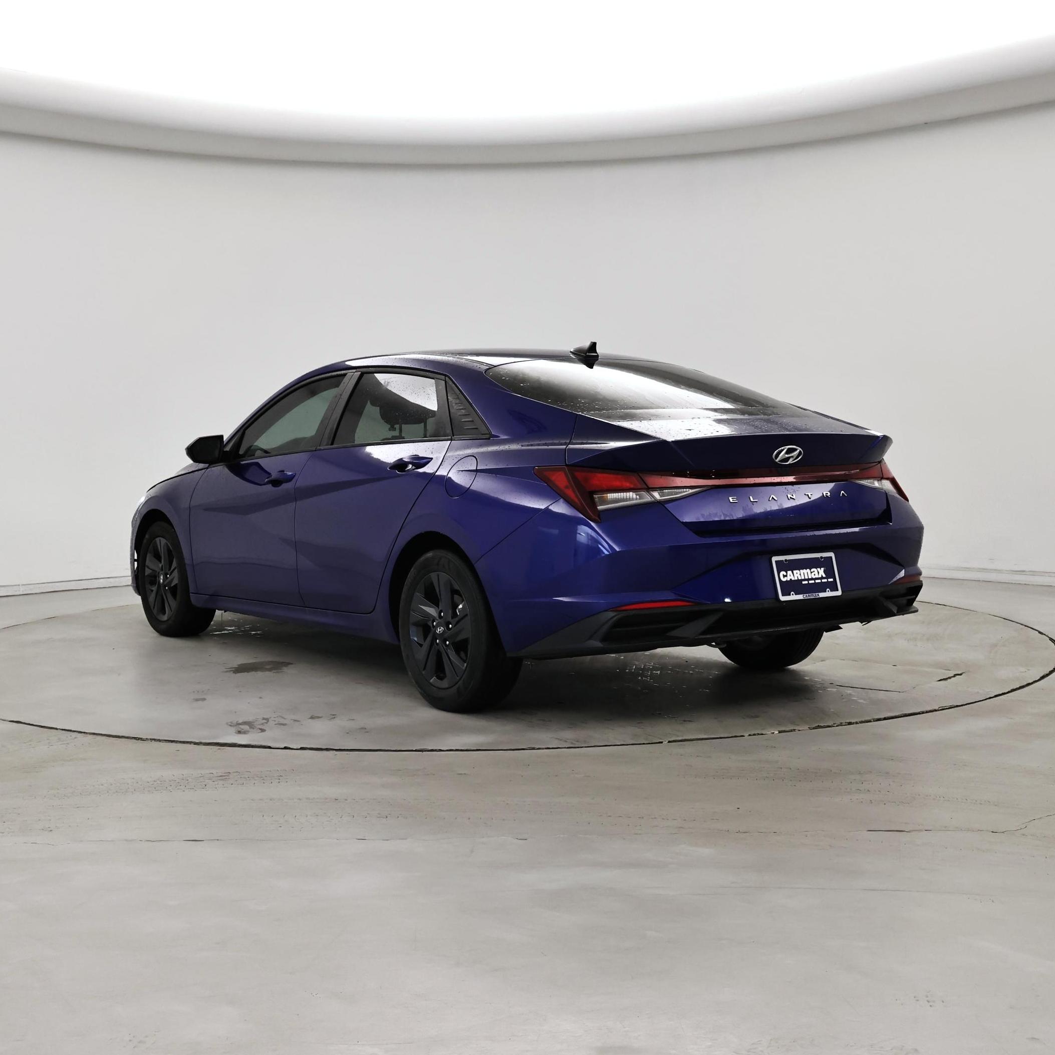 Thumbnail: 2022 Hyundai Elantra - 2