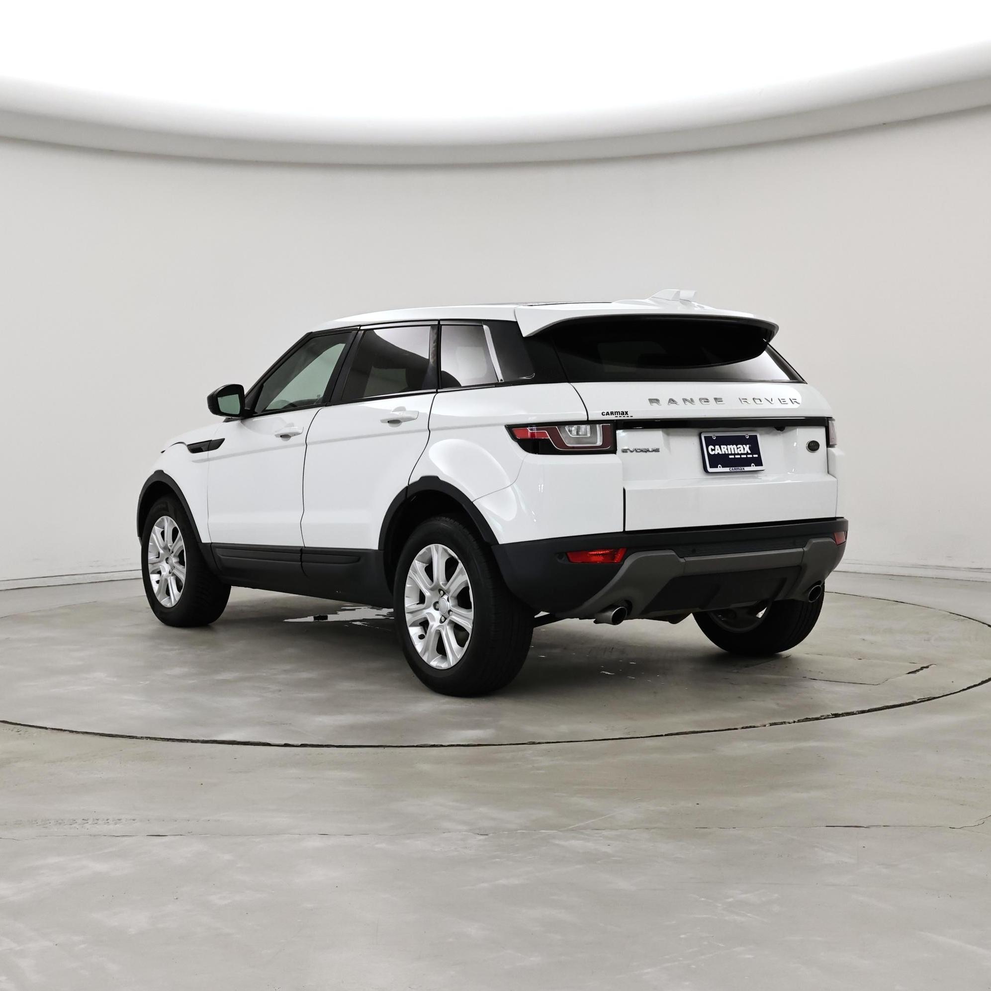 Thumbnail: 2018 Land Rover Range Rover Evoque - 2