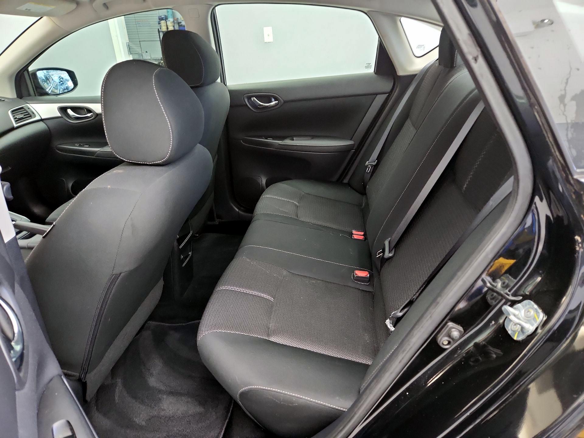 Thumbnail: 2018 Nissan Sentra - 19