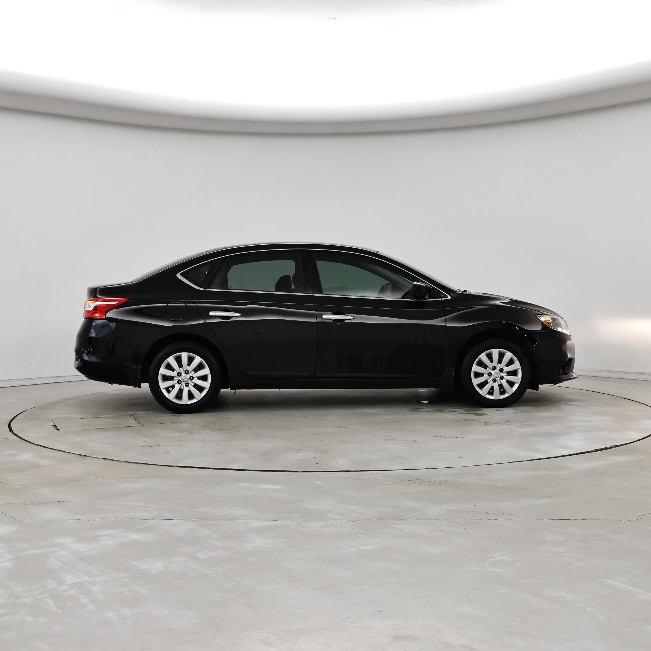Thumbnail: 2018 Nissan Sentra - 7