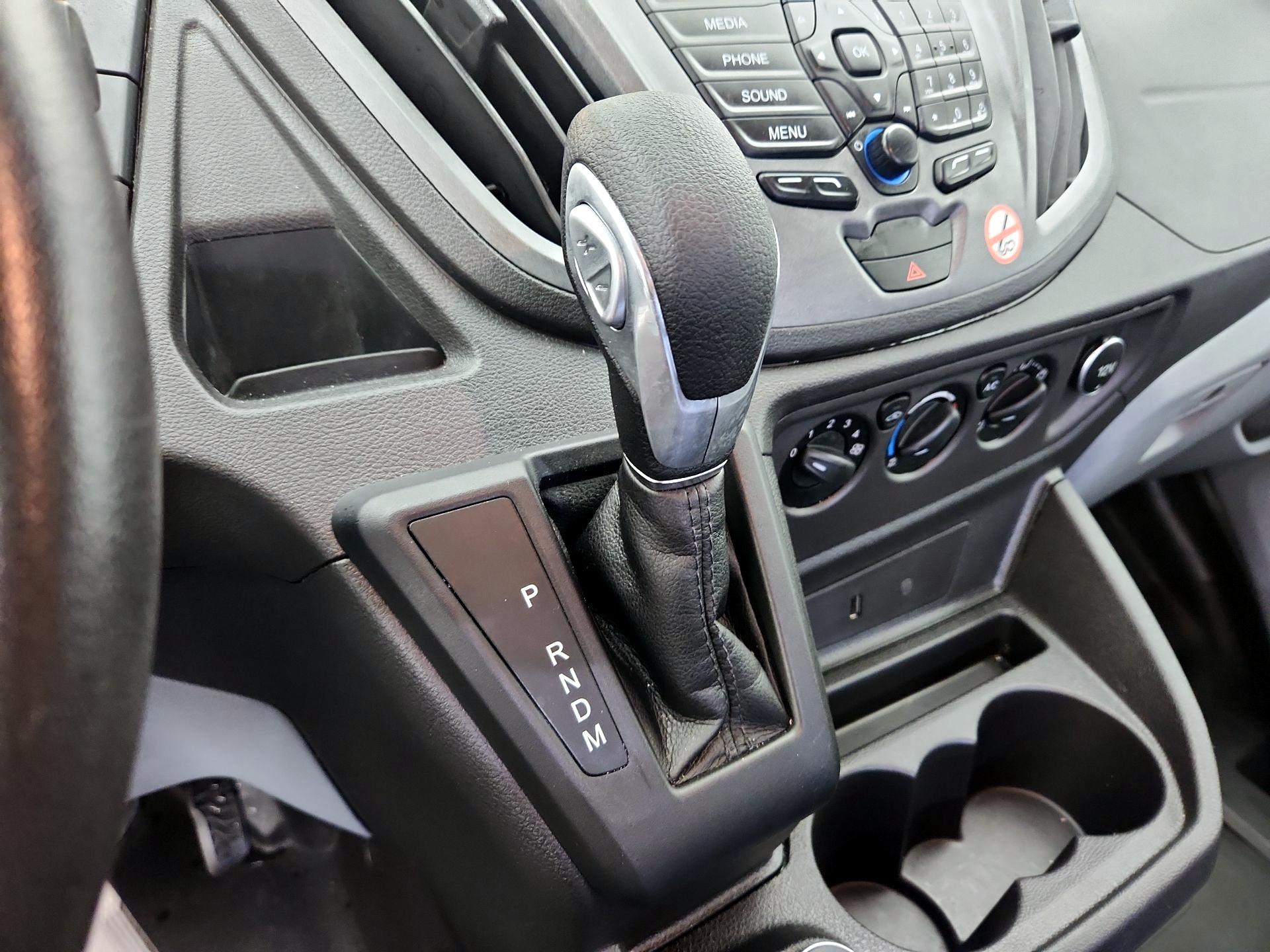 Thumbnail: 2019 Ford Transit Series - 17