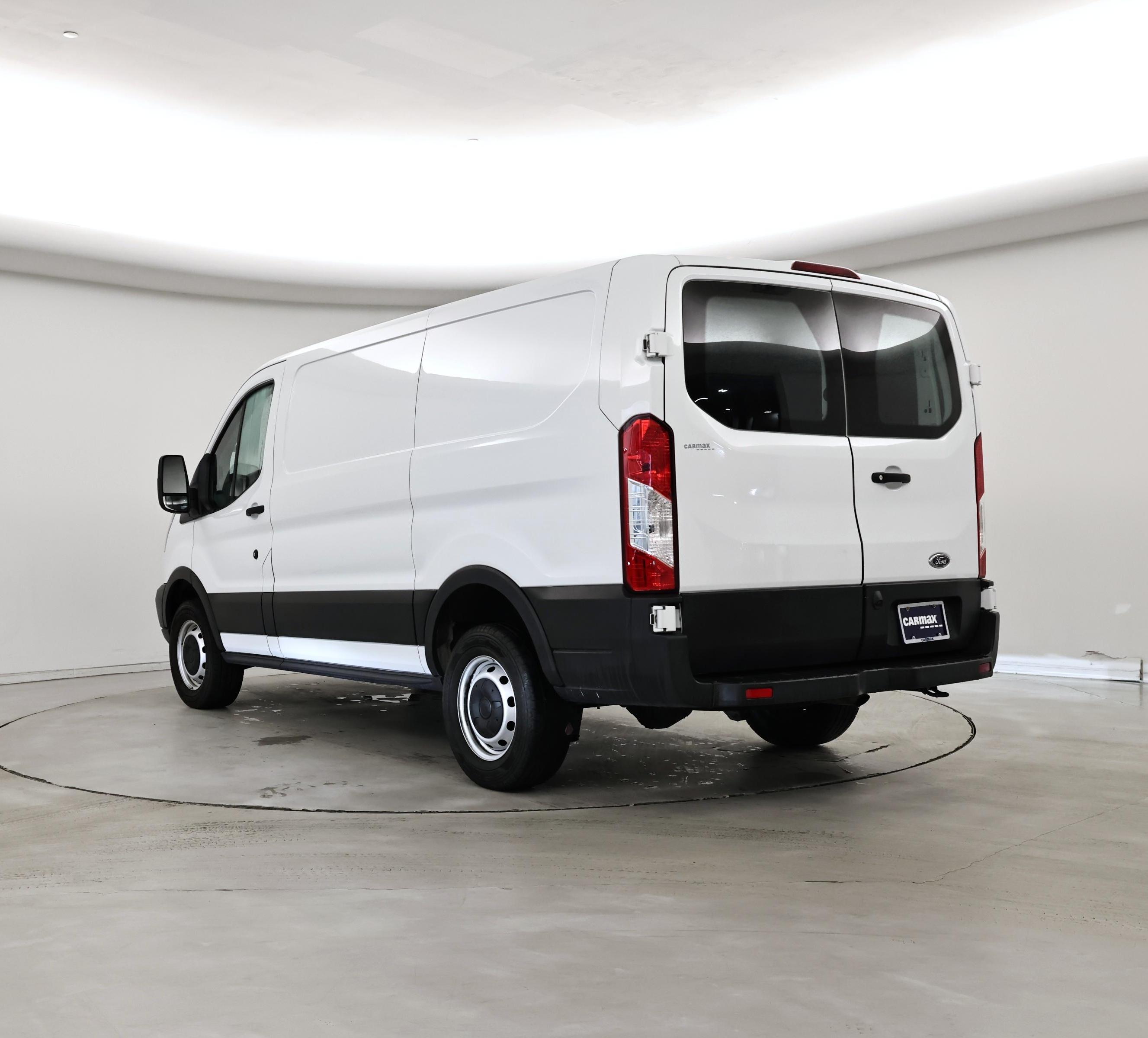 Thumbnail: 2019 Ford Transit Series - 2