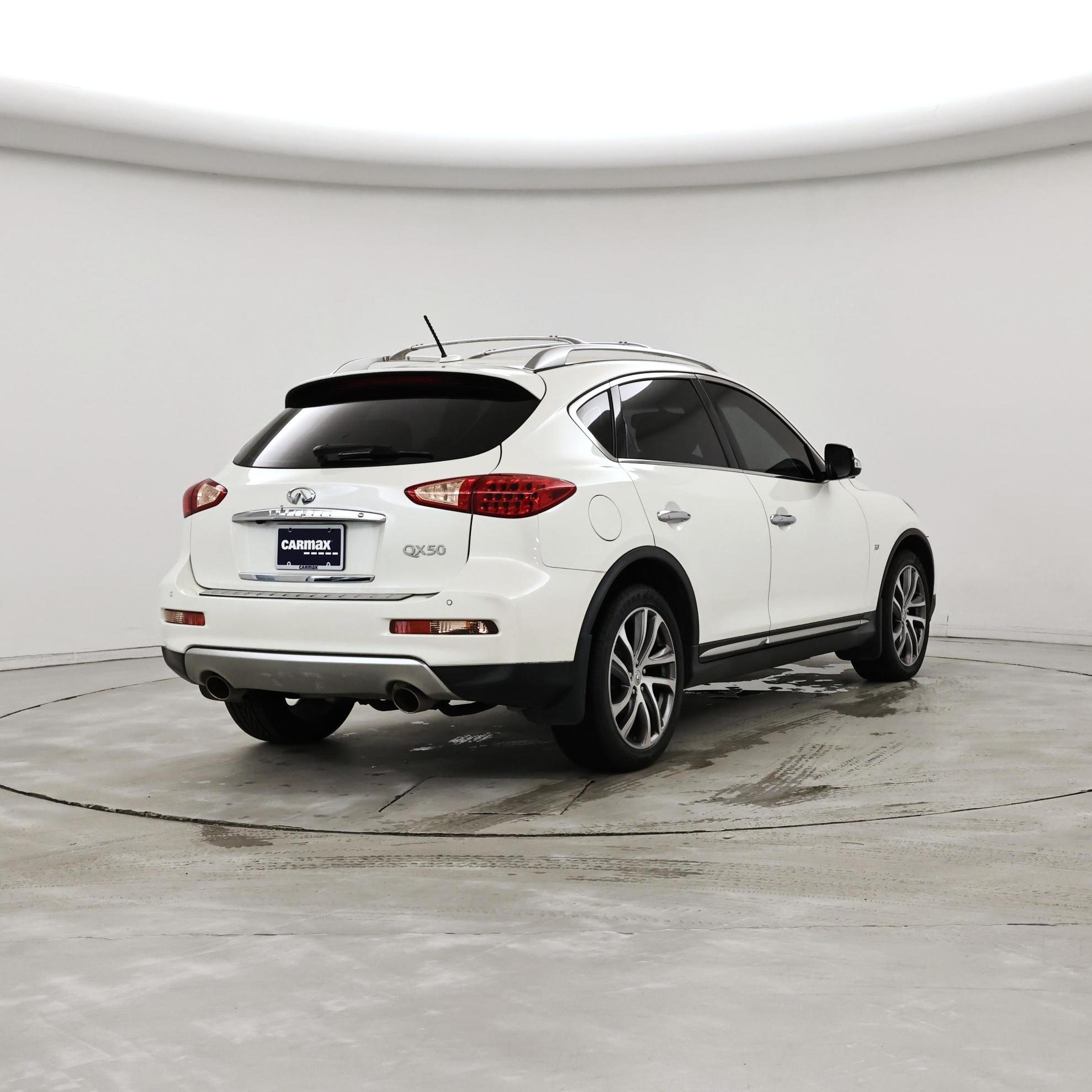 Thumbnail: 2017 INFINITI QX50 - 8