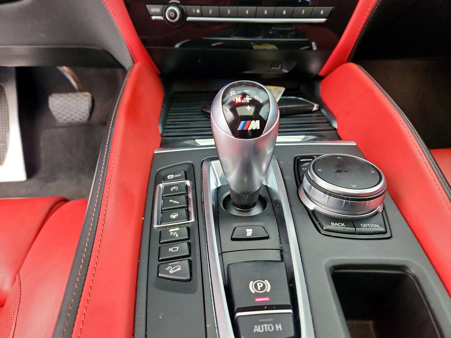 Thumbnail: 2017 BMW X6 - 18