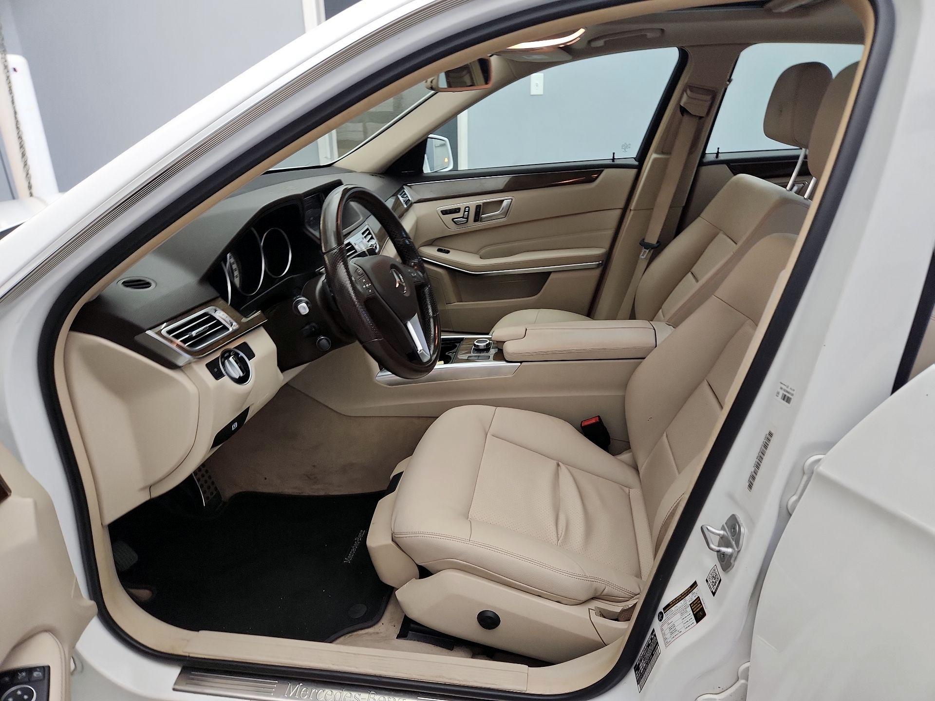 Thumbnail: 2016 Mercedes-Benz E-Class - 11