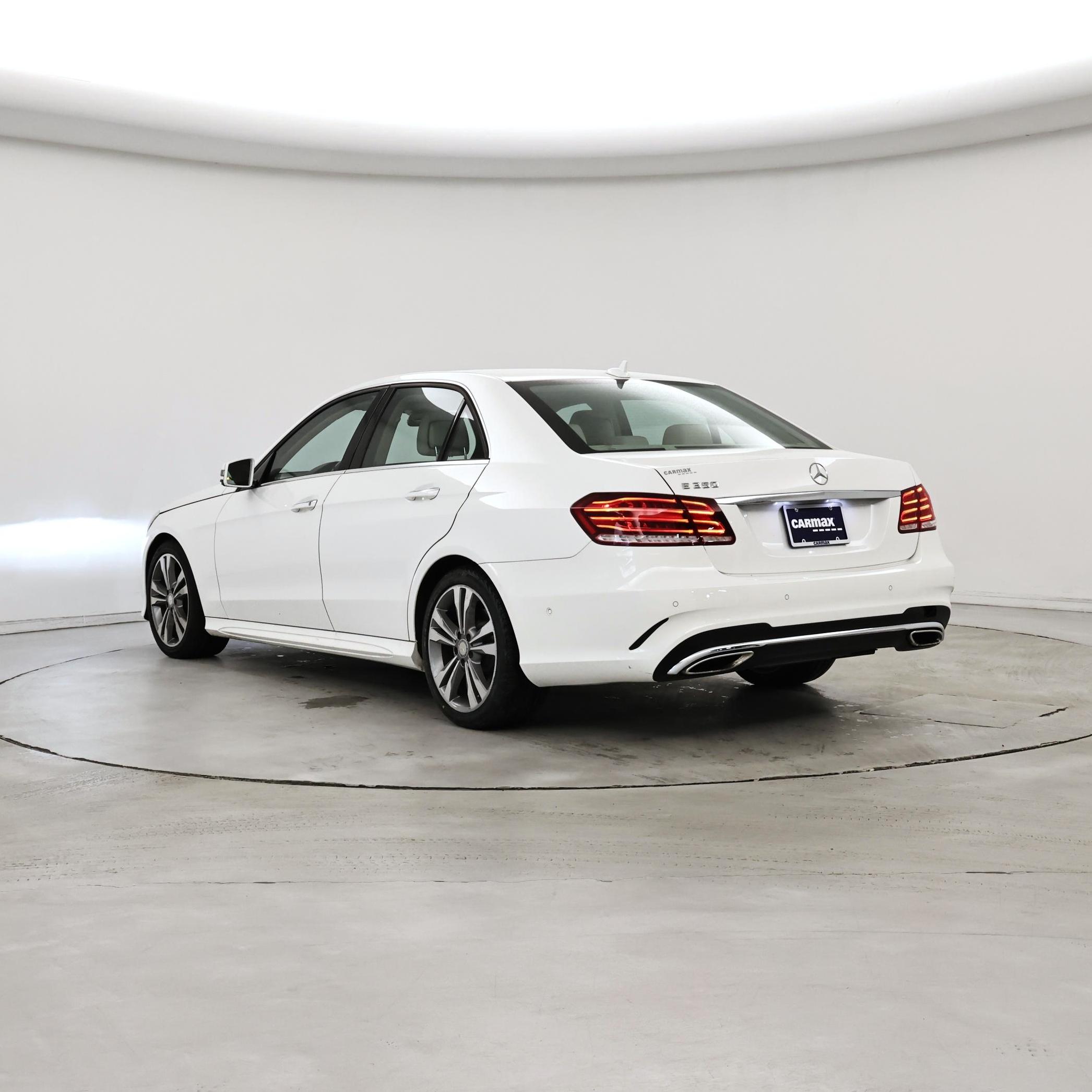 Thumbnail: 2016 Mercedes-Benz E-Class - 2