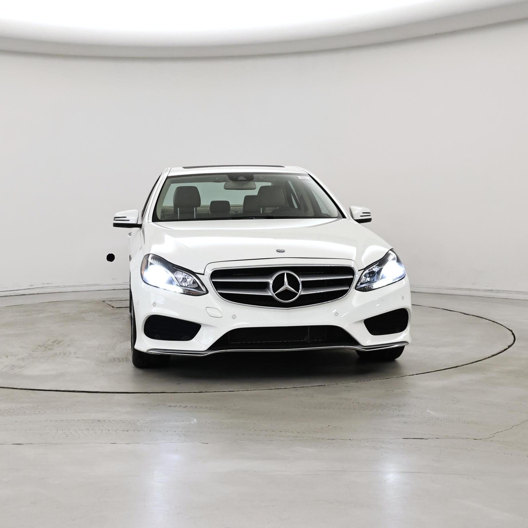 Thumbnail: 2016 Mercedes-Benz E-Class - 5