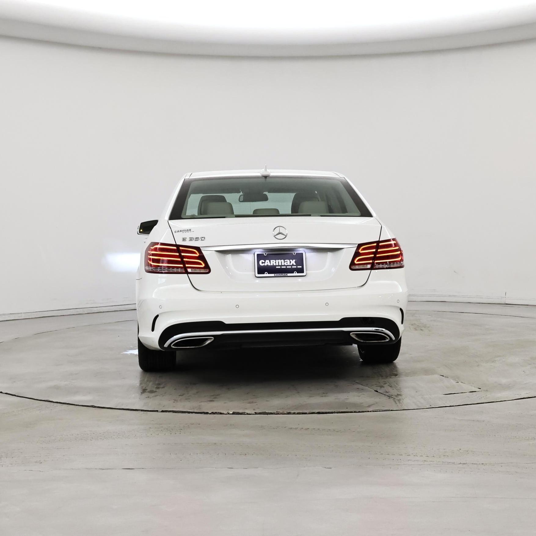 Thumbnail: 2016 Mercedes-Benz E-Class - 6