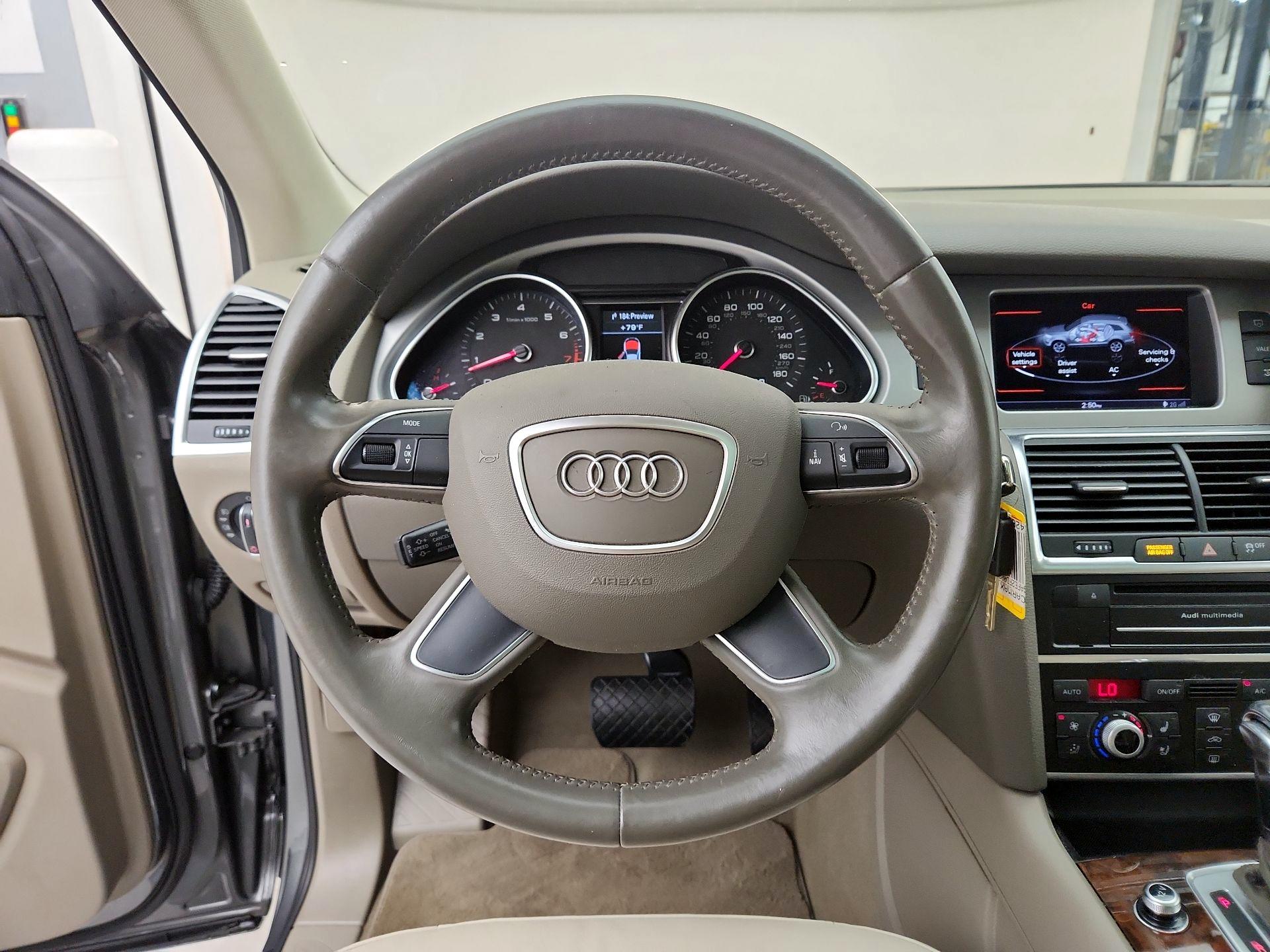 Thumbnail: 2015 Audi Q7 - 10