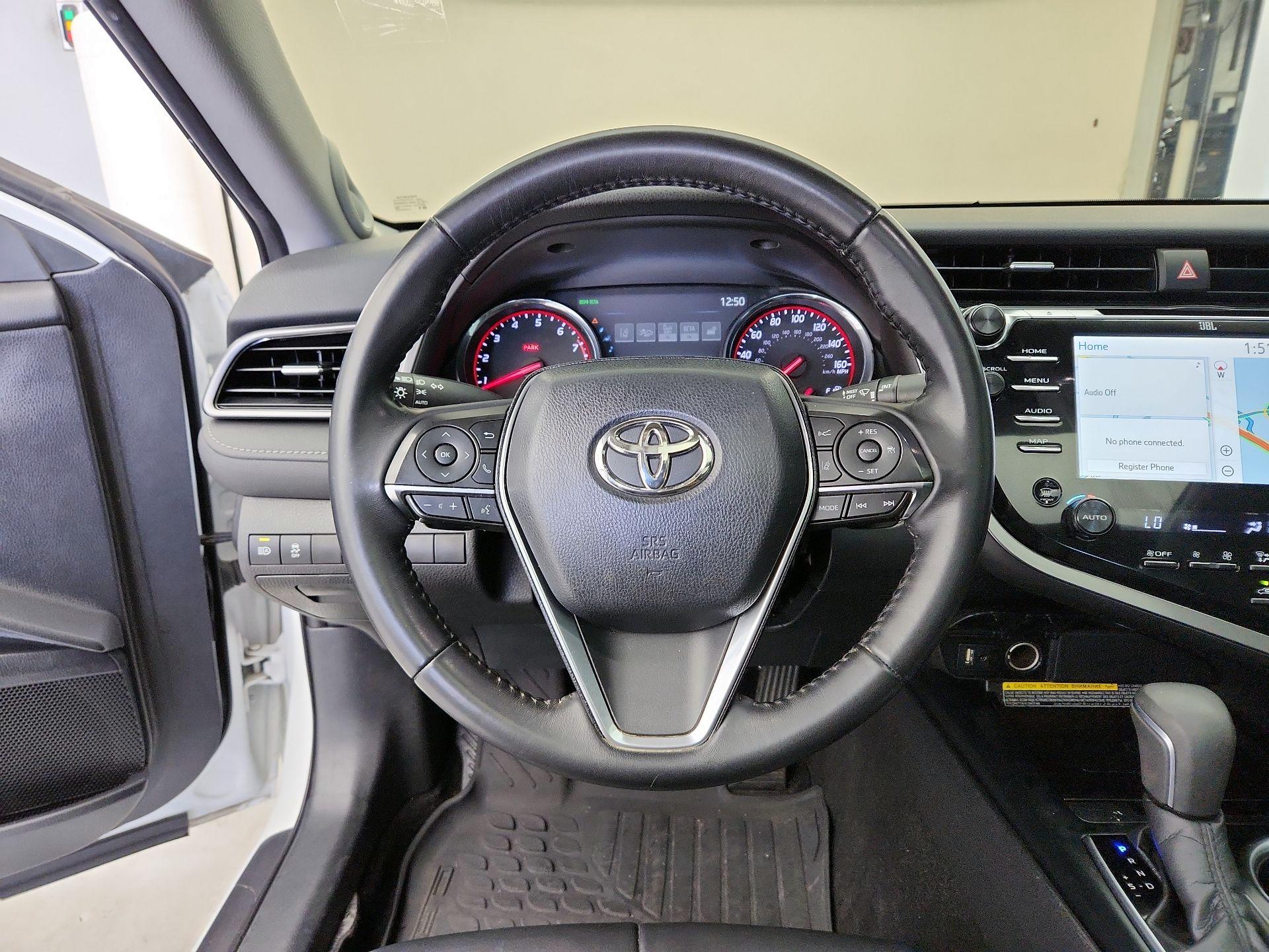 Thumbnail: 2019 Toyota Camry - 10