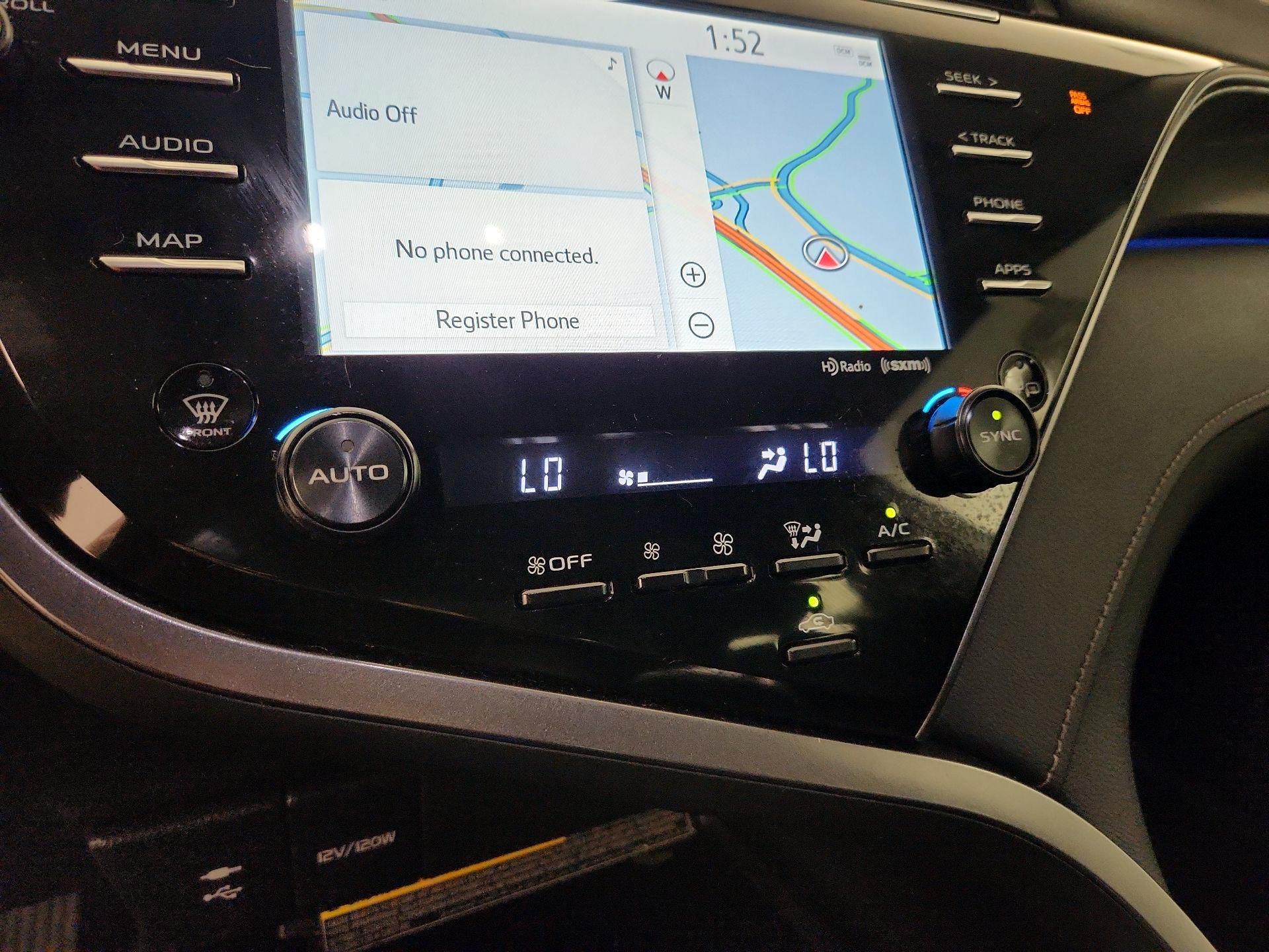 Thumbnail: 2019 Toyota Camry - 17
