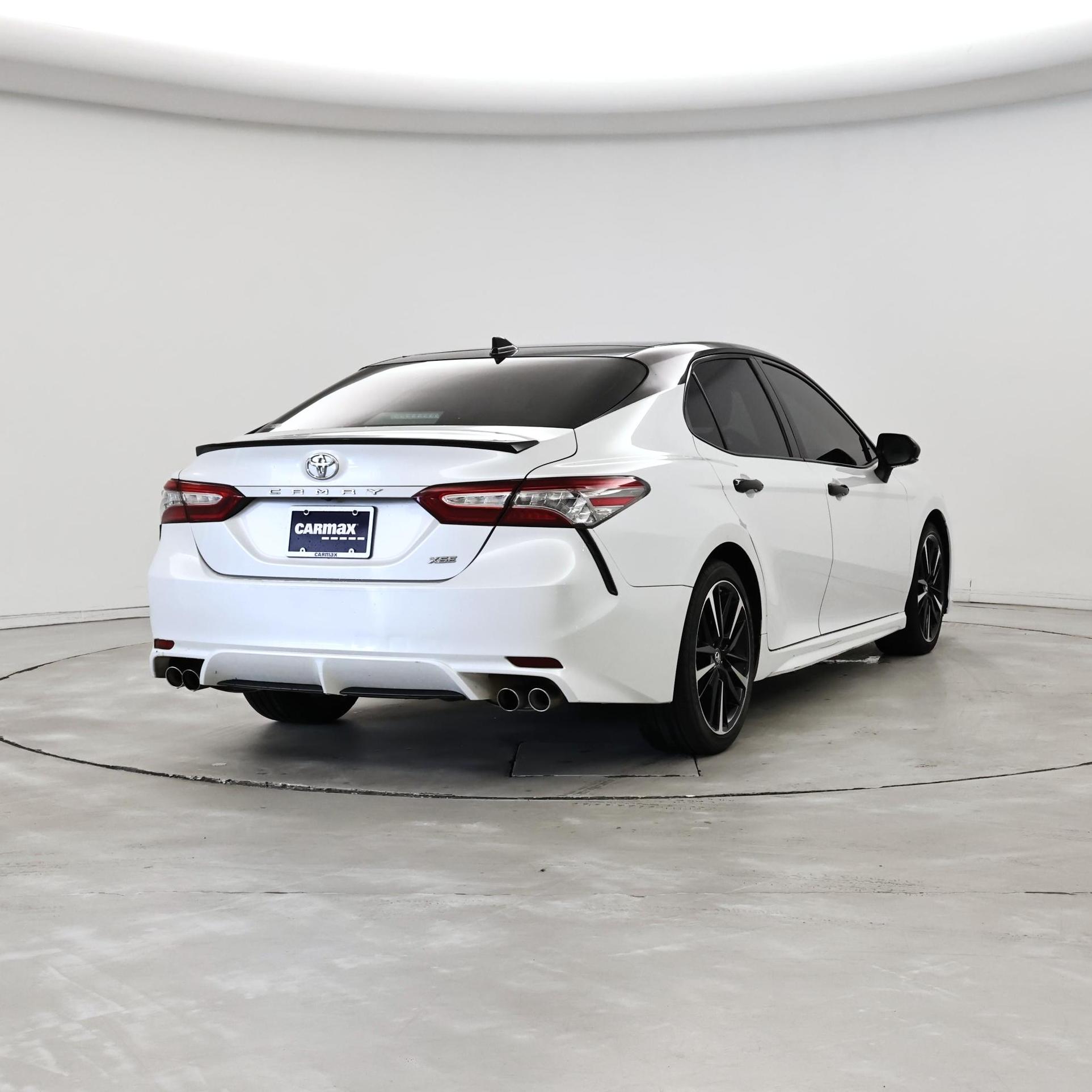Thumbnail: 2019 Toyota Camry - 8