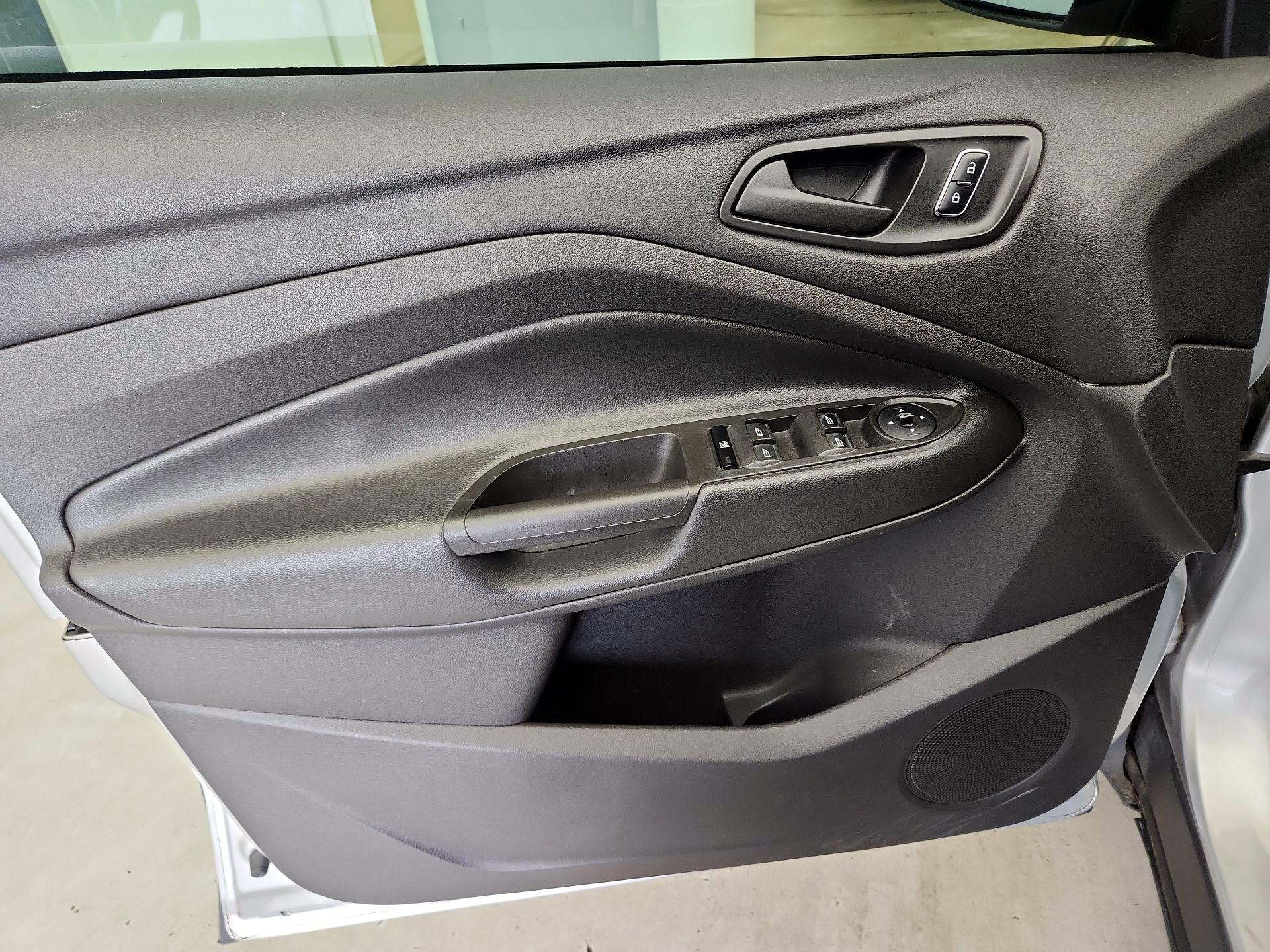Thumbnail: 2015 Ford Escape - 12