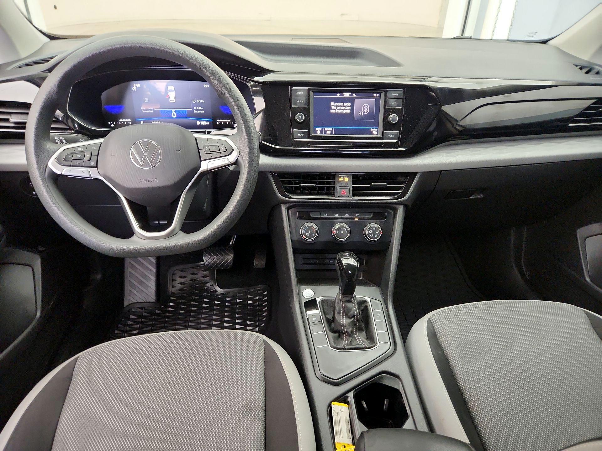 Thumbnail: 2022 Volkswagen Taos - 9