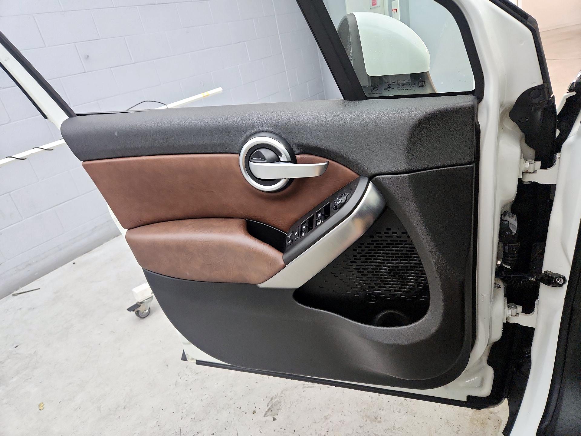 Thumbnail: 2016 Fiat 500X - 12