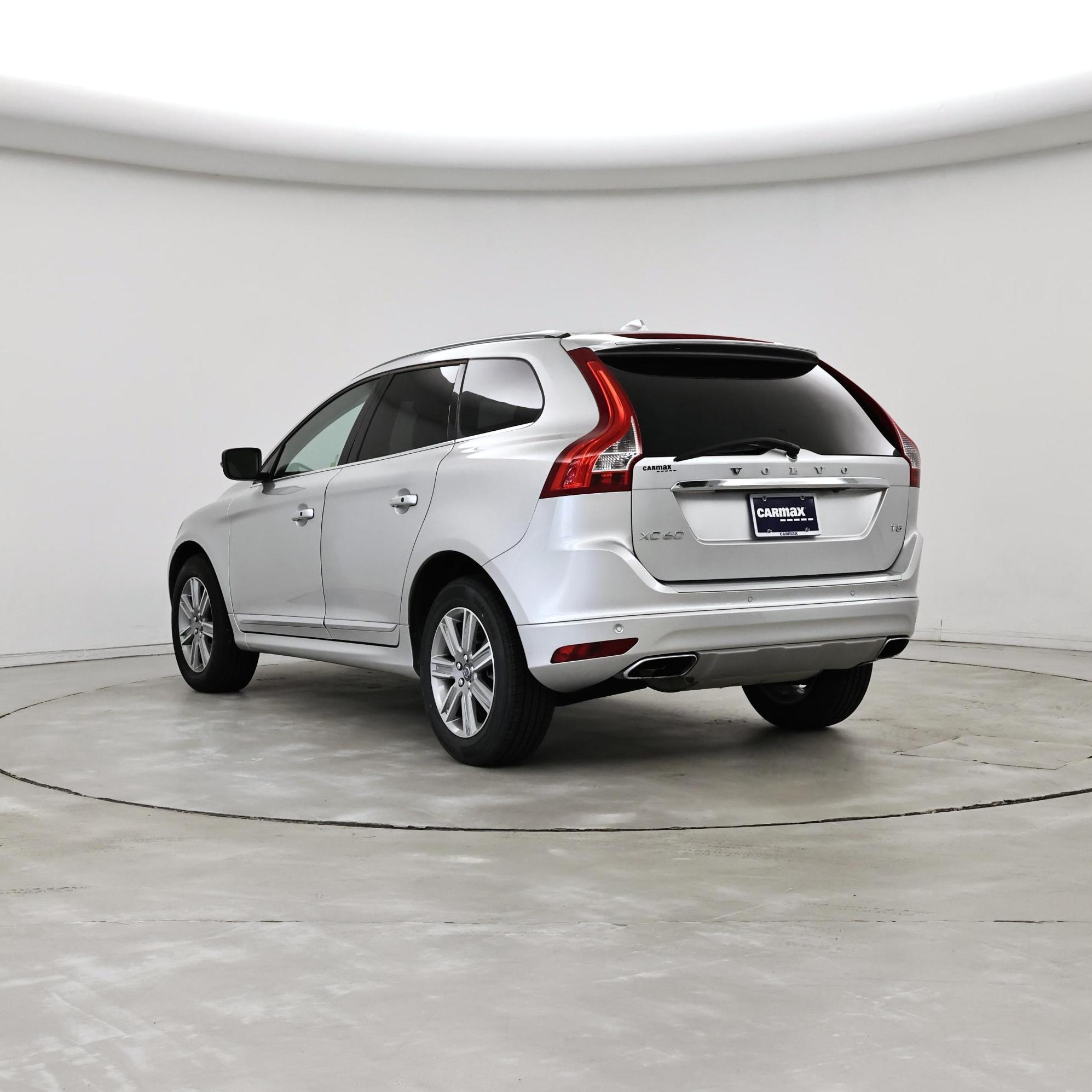 Thumbnail: 2017 Volvo XC60 - 2