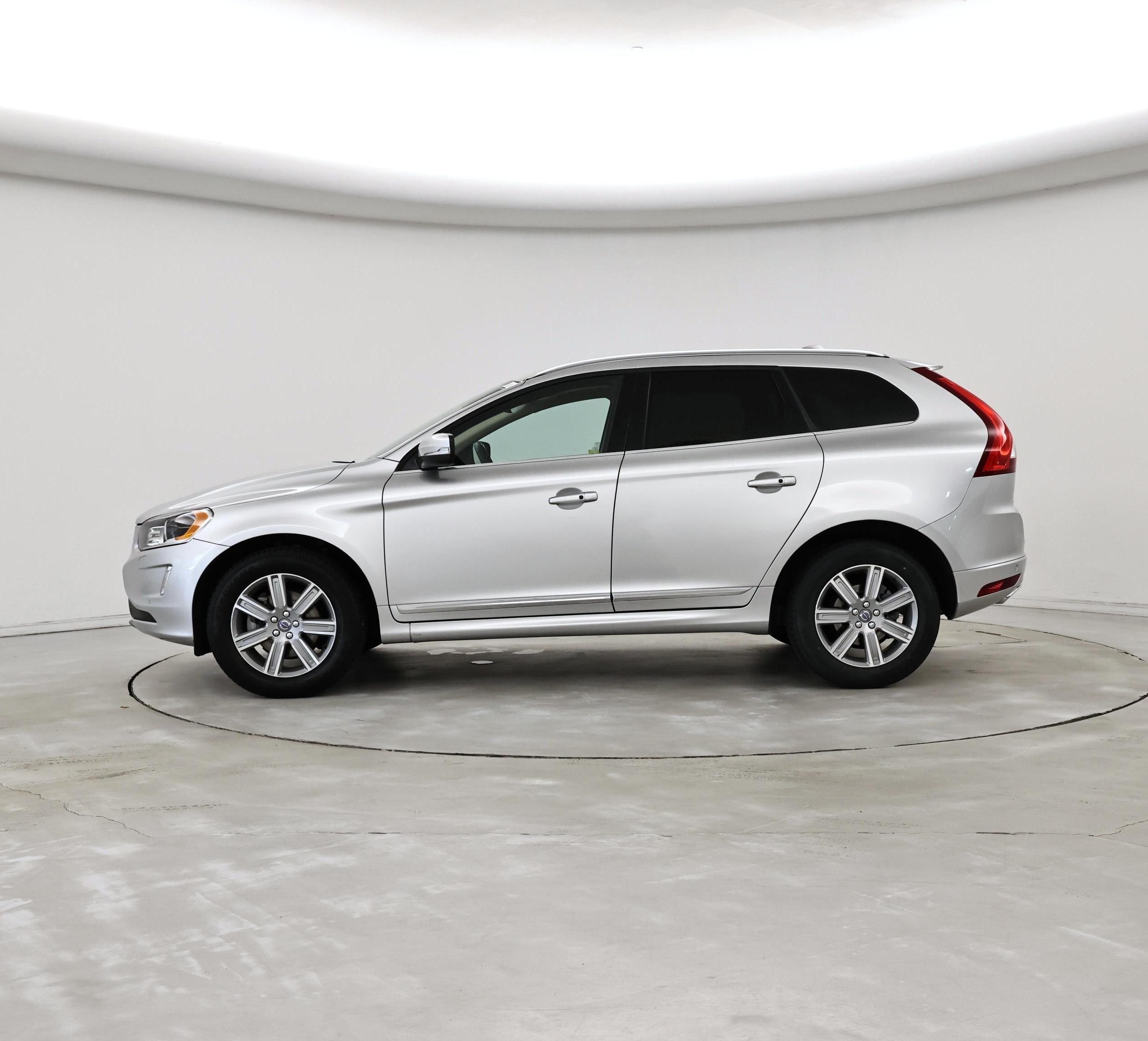 Thumbnail: 2017 Volvo XC60 - 3