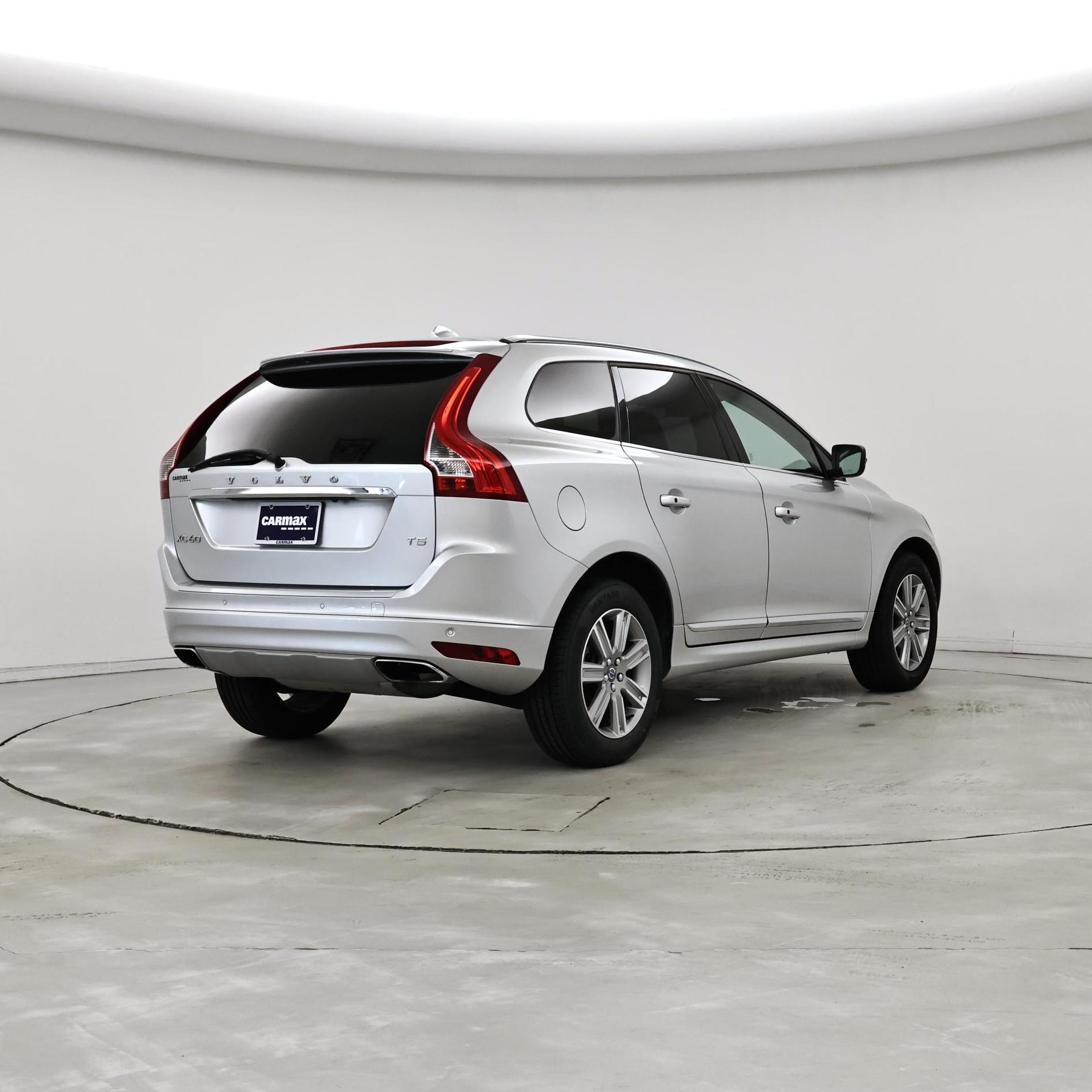 Thumbnail: 2017 Volvo XC60 - 8