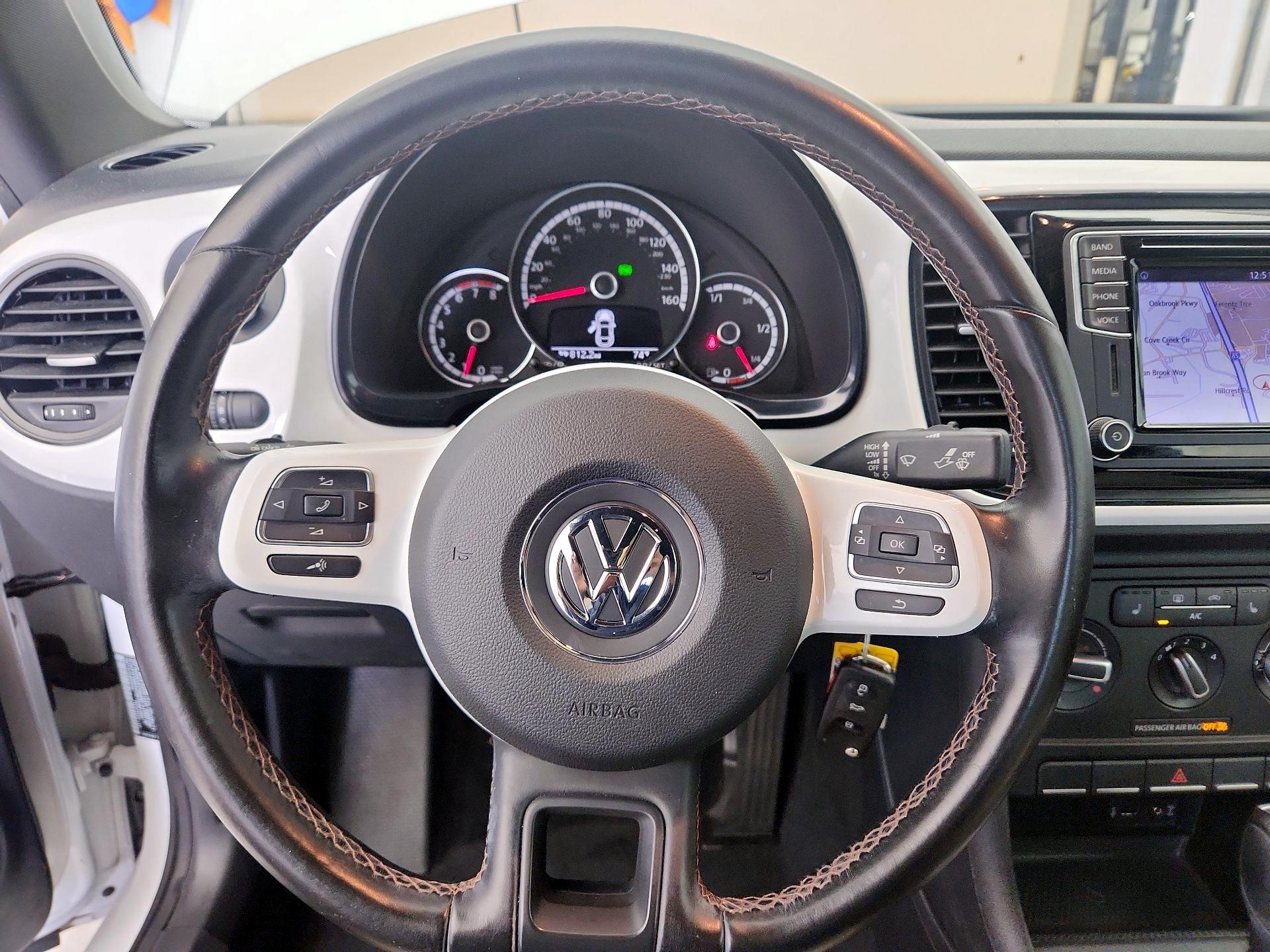 Thumbnail: 2016 Volkswagen Beetle - 10