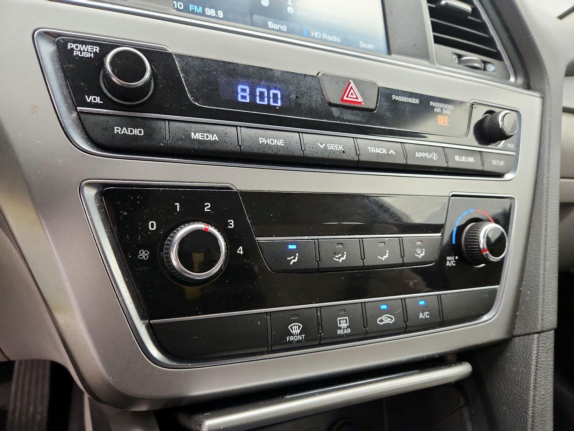 Thumbnail: 2016 Hyundai Sonata - 16