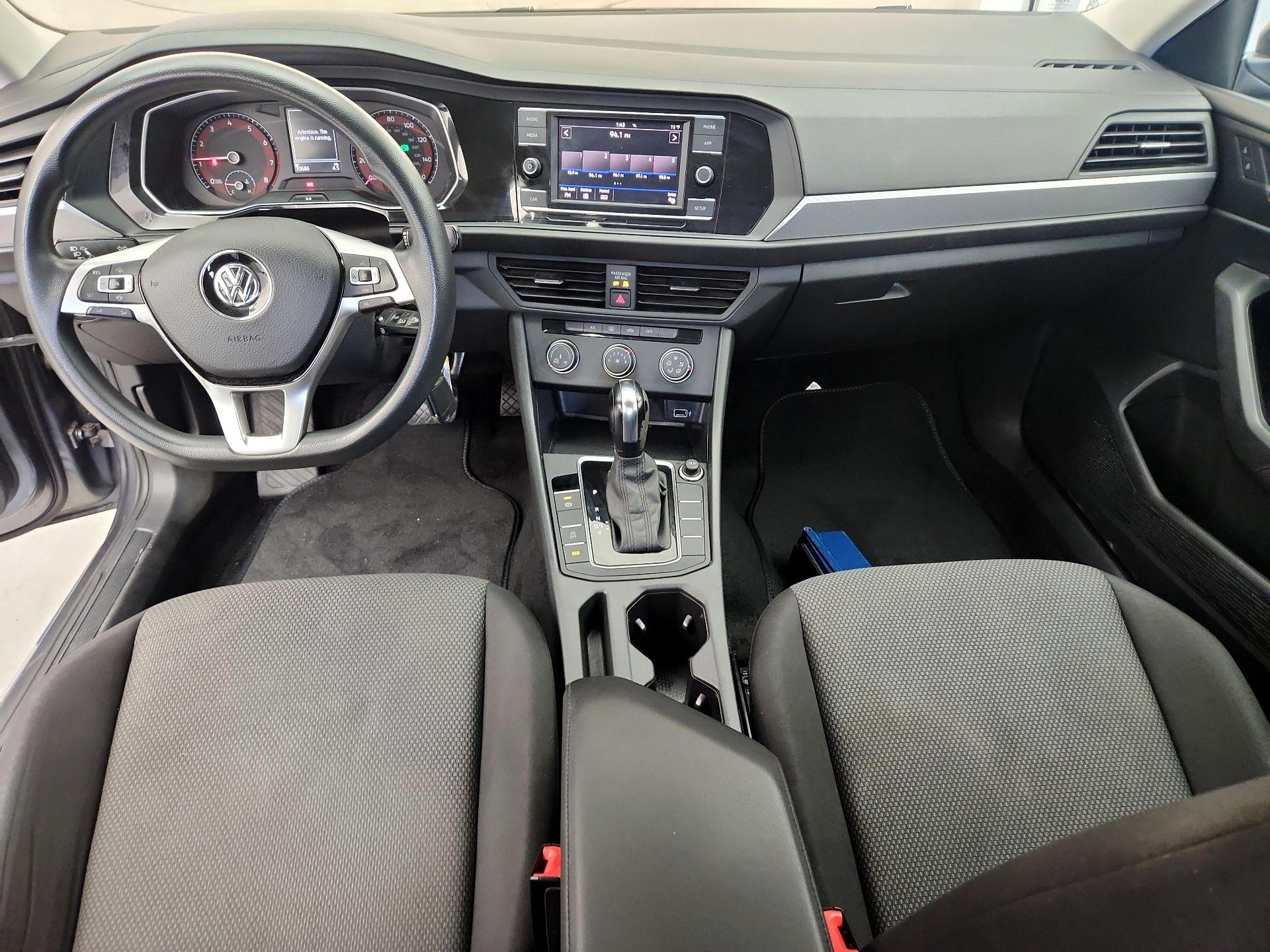 Thumbnail: 2019 Volkswagen Jetta - 9