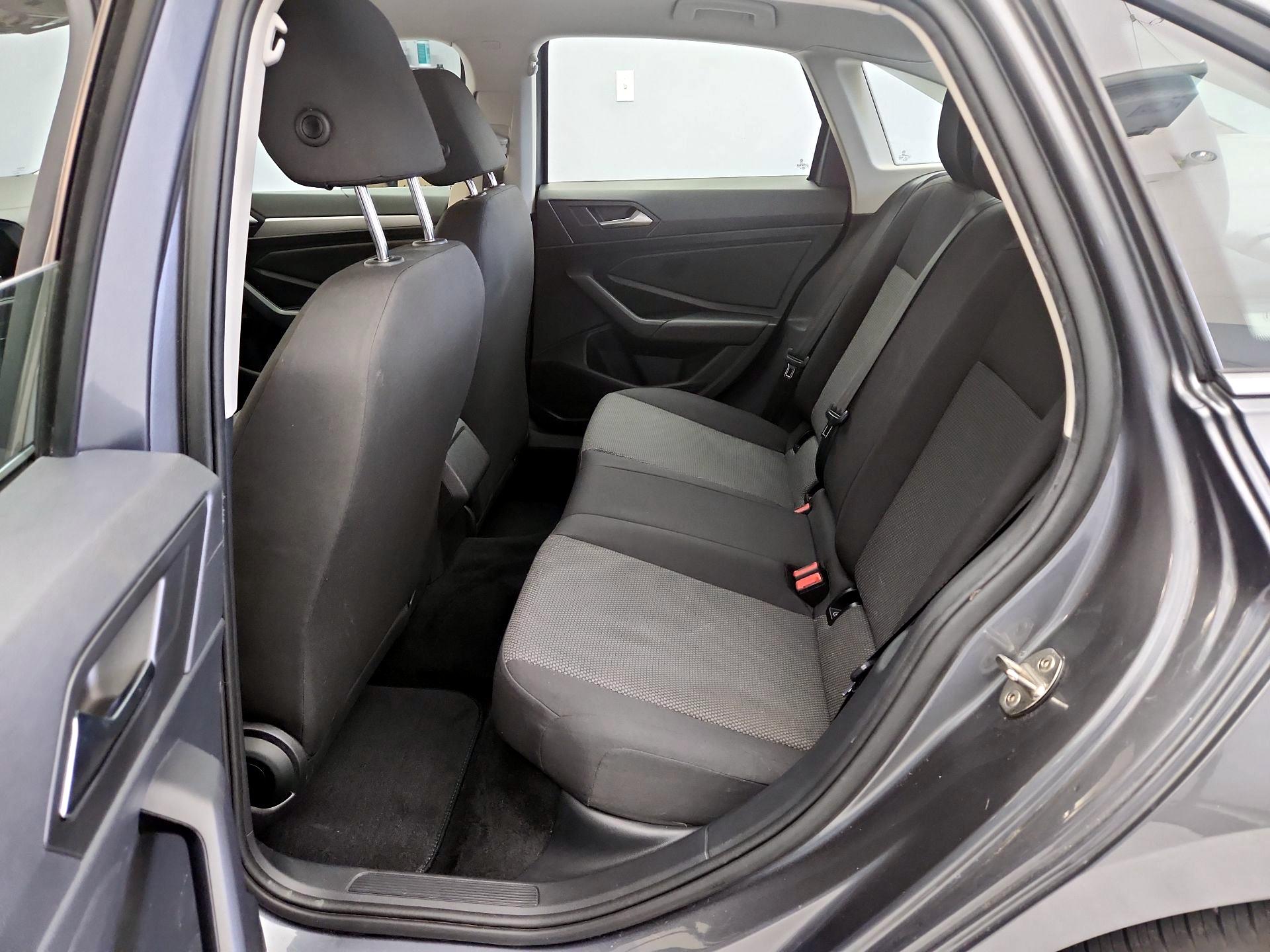 Thumbnail: 2019 Volkswagen Jetta - 19