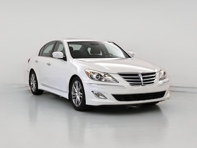 White 2013 Hyundai Genesis