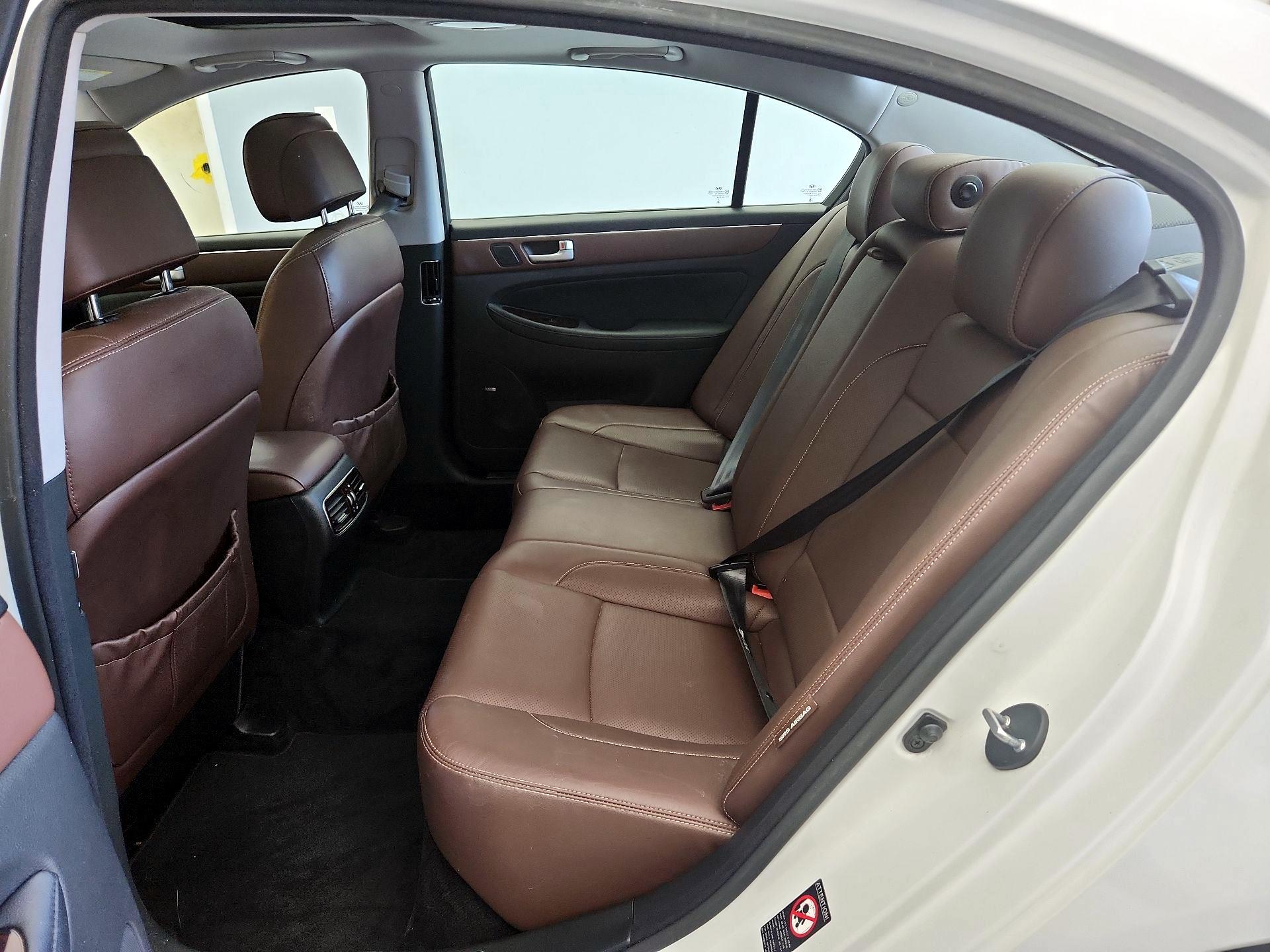 Thumbnail: 2013 Hyundai Genesis - 20