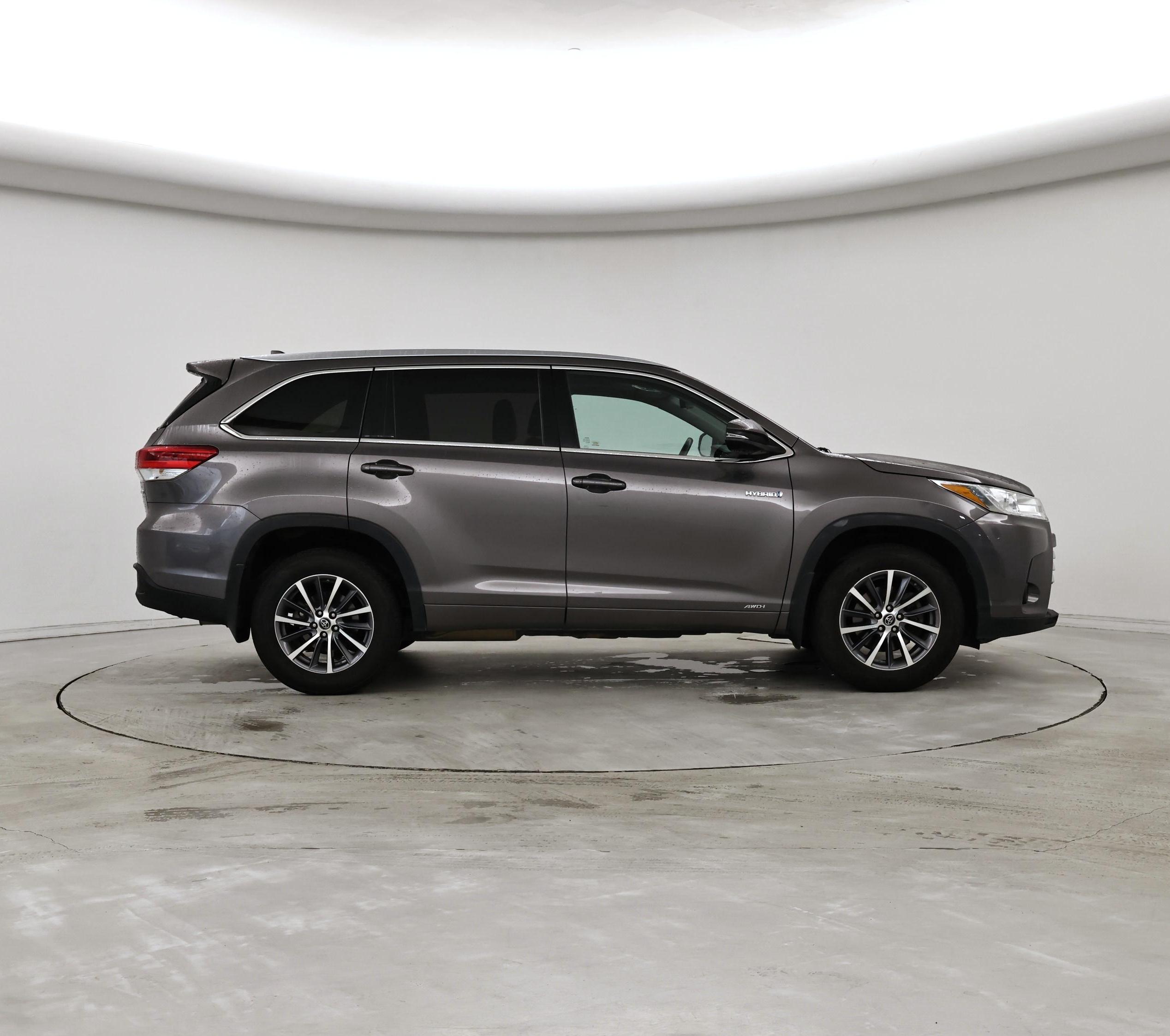 Thumbnail: 2018 Toyota Highlander - 7