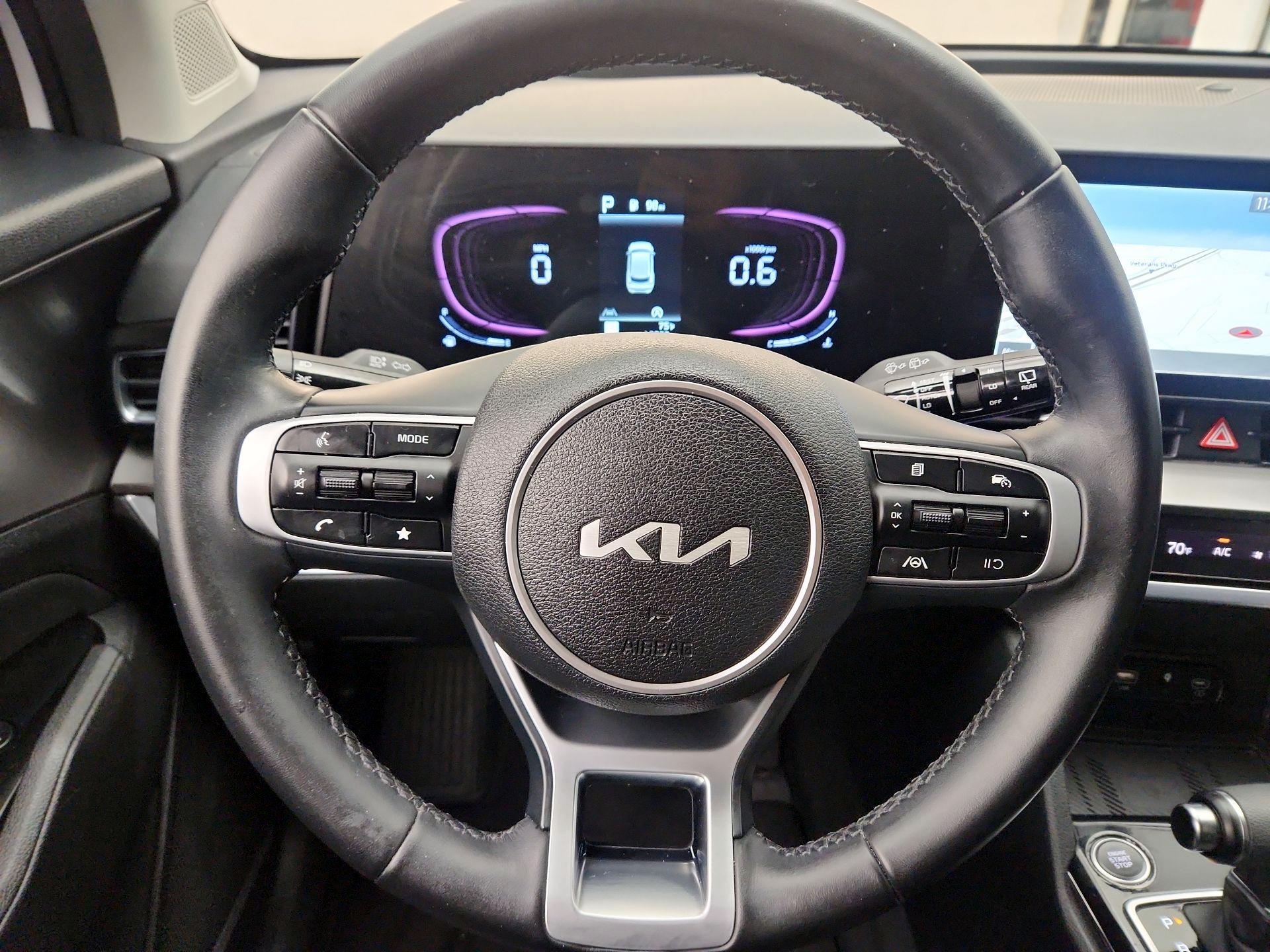 Thumbnail: 2023 Kia Sportage - 10