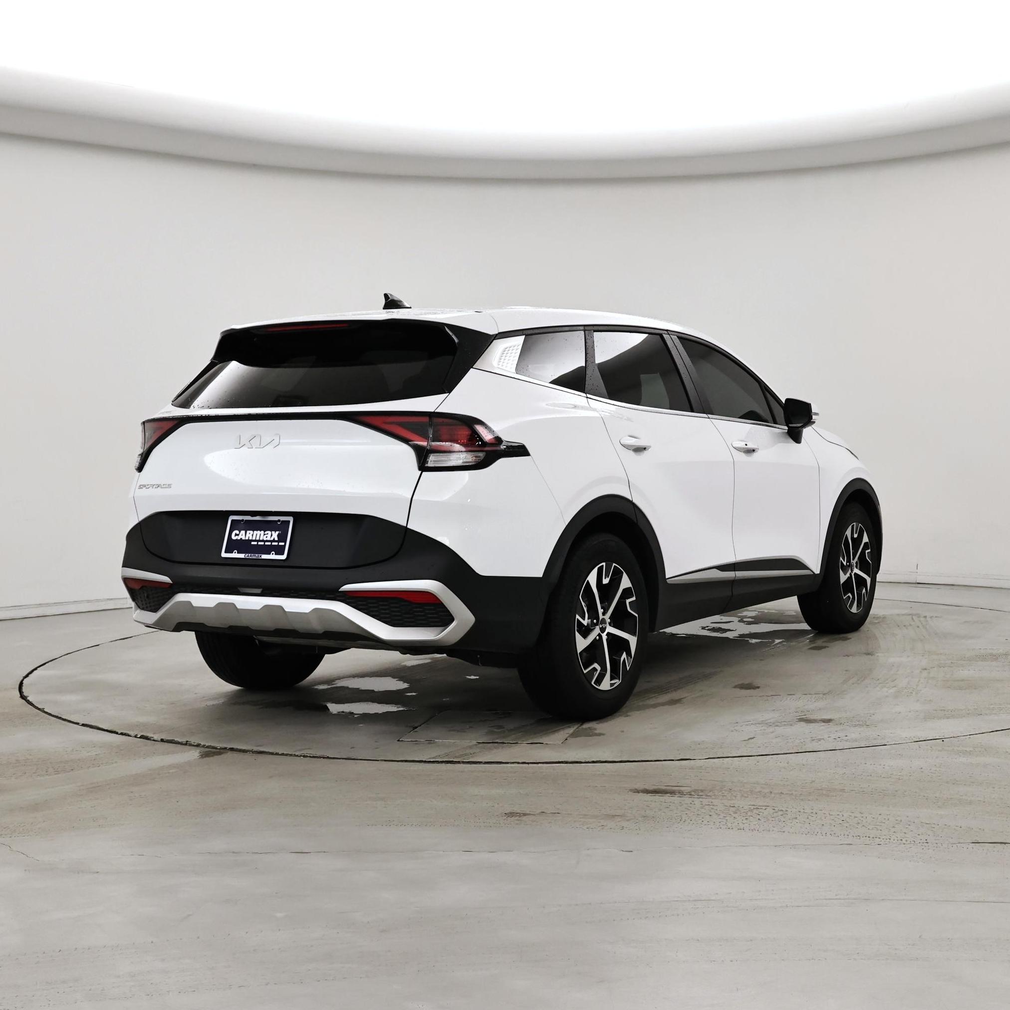 Thumbnail: 2023 Kia Sportage - 8