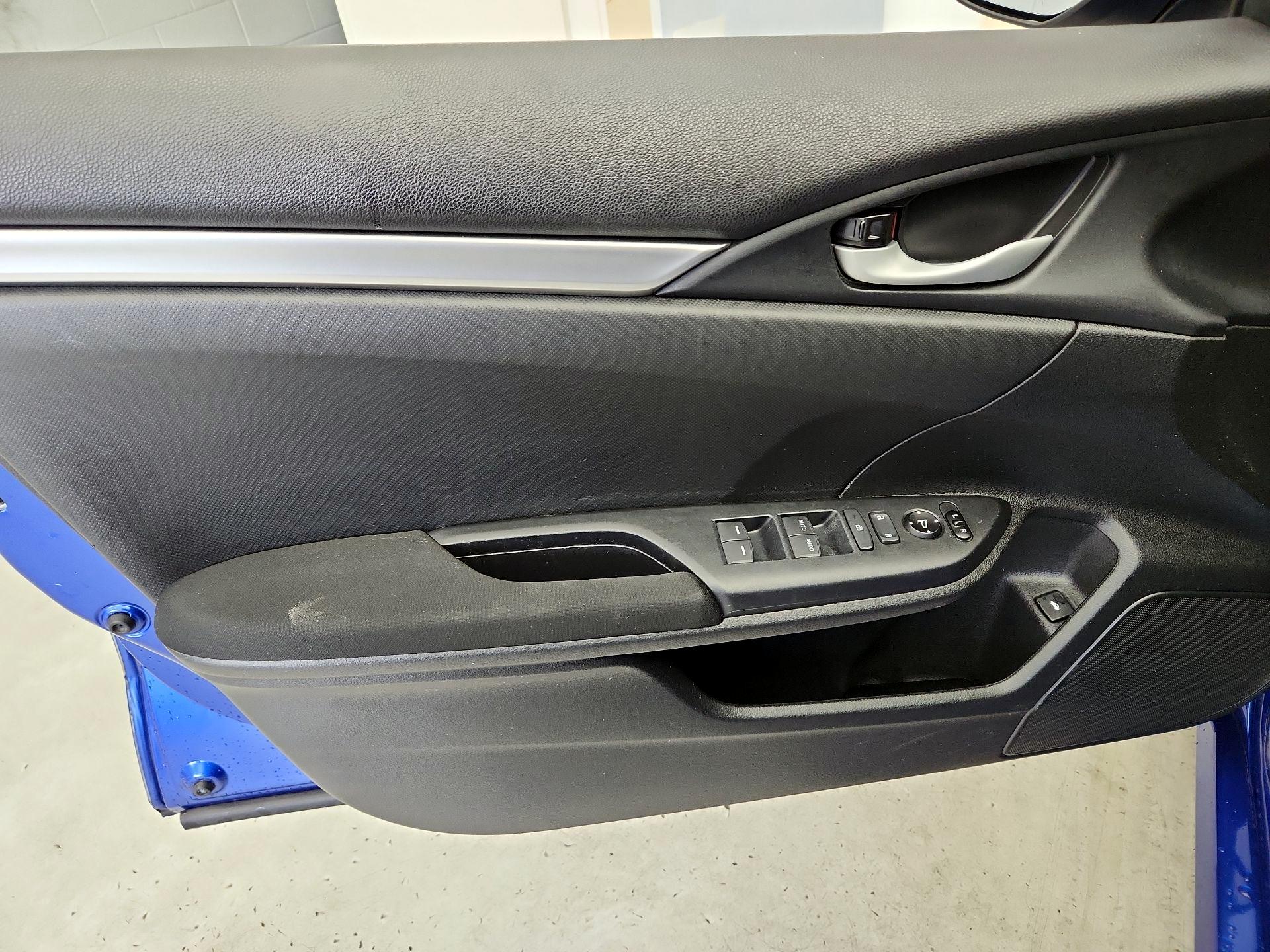 Thumbnail: 2019 Honda Civic - 12