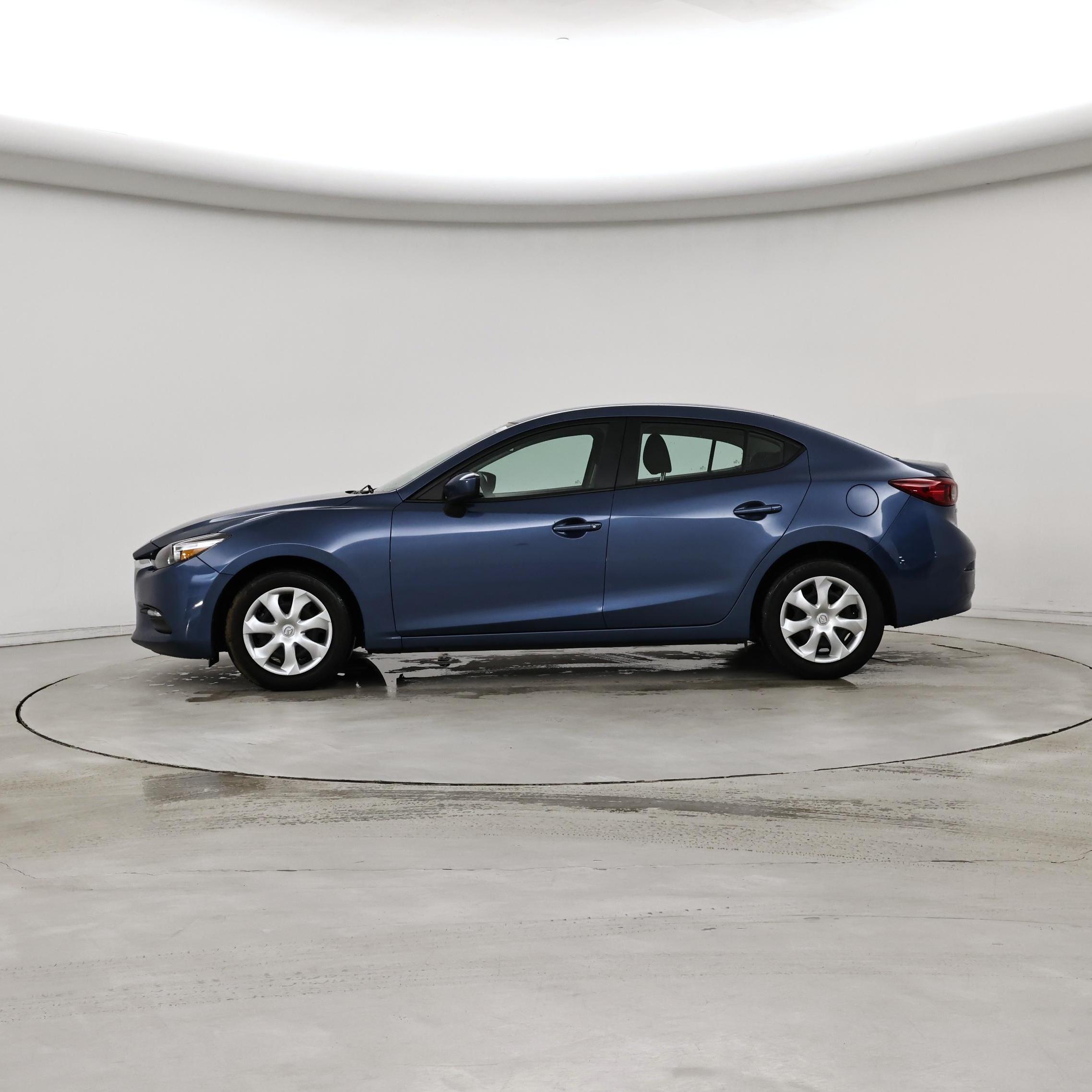 Thumbnail: 2018 Mazda Mazda3 - 3