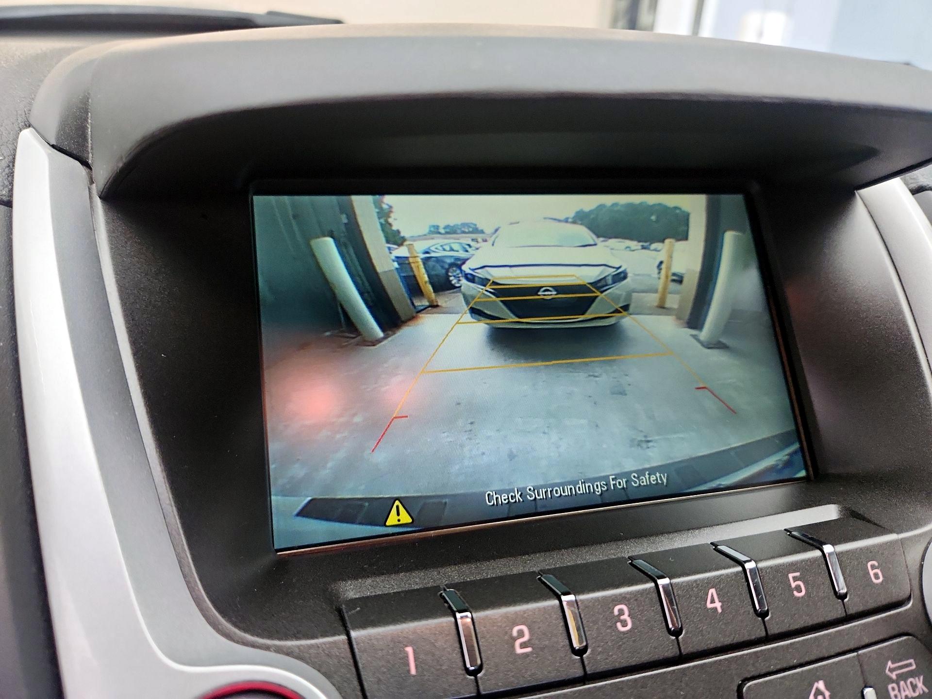 Thumbnail: 2015 GMC Terrain - 13