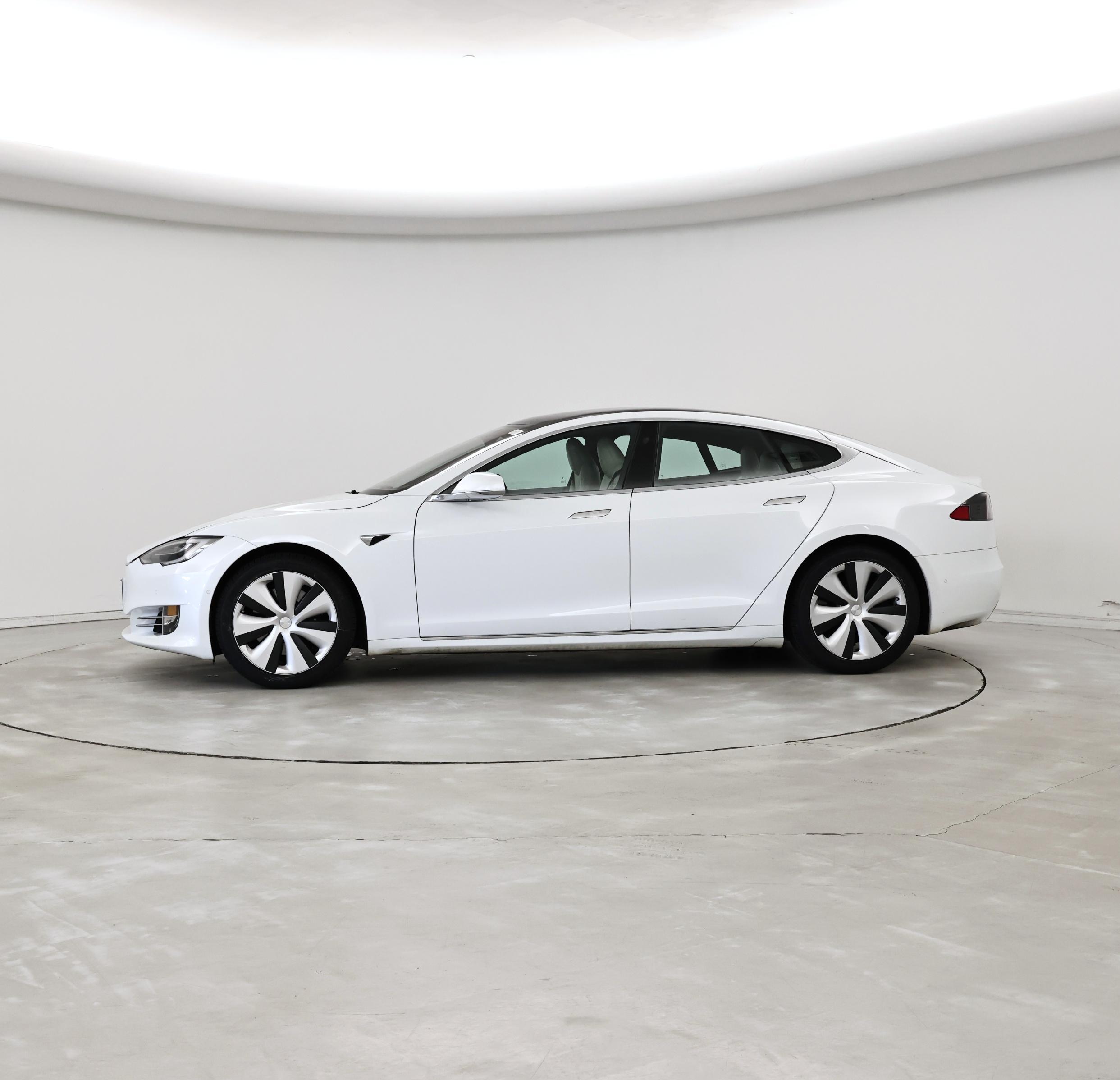 Thumbnail: 2021 Tesla Model S - 3